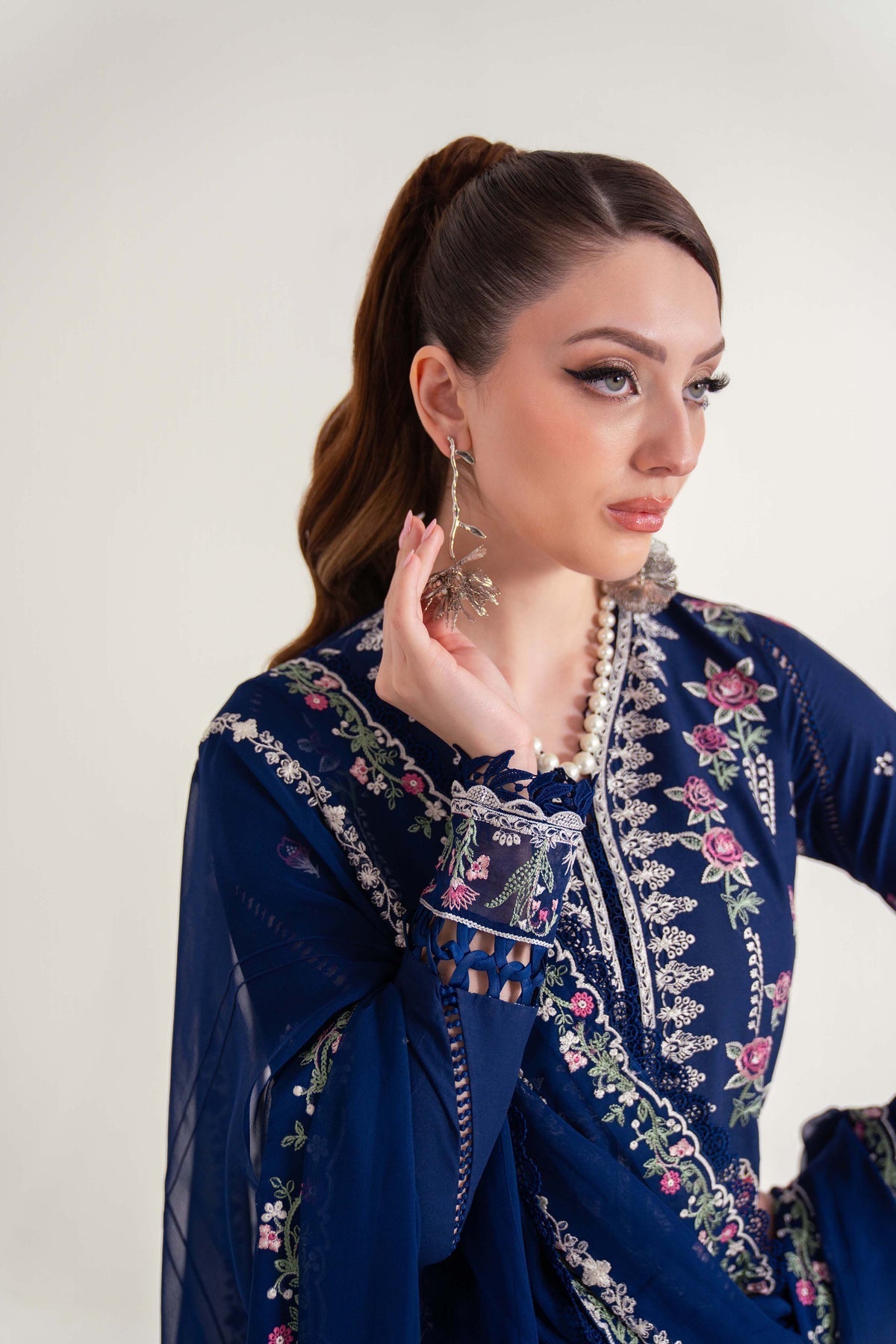 Sable Vogue | Luxury Lawn 25 | SL-07-25-V2 - Official Sable Vogue stockist in UK - Sakeena London