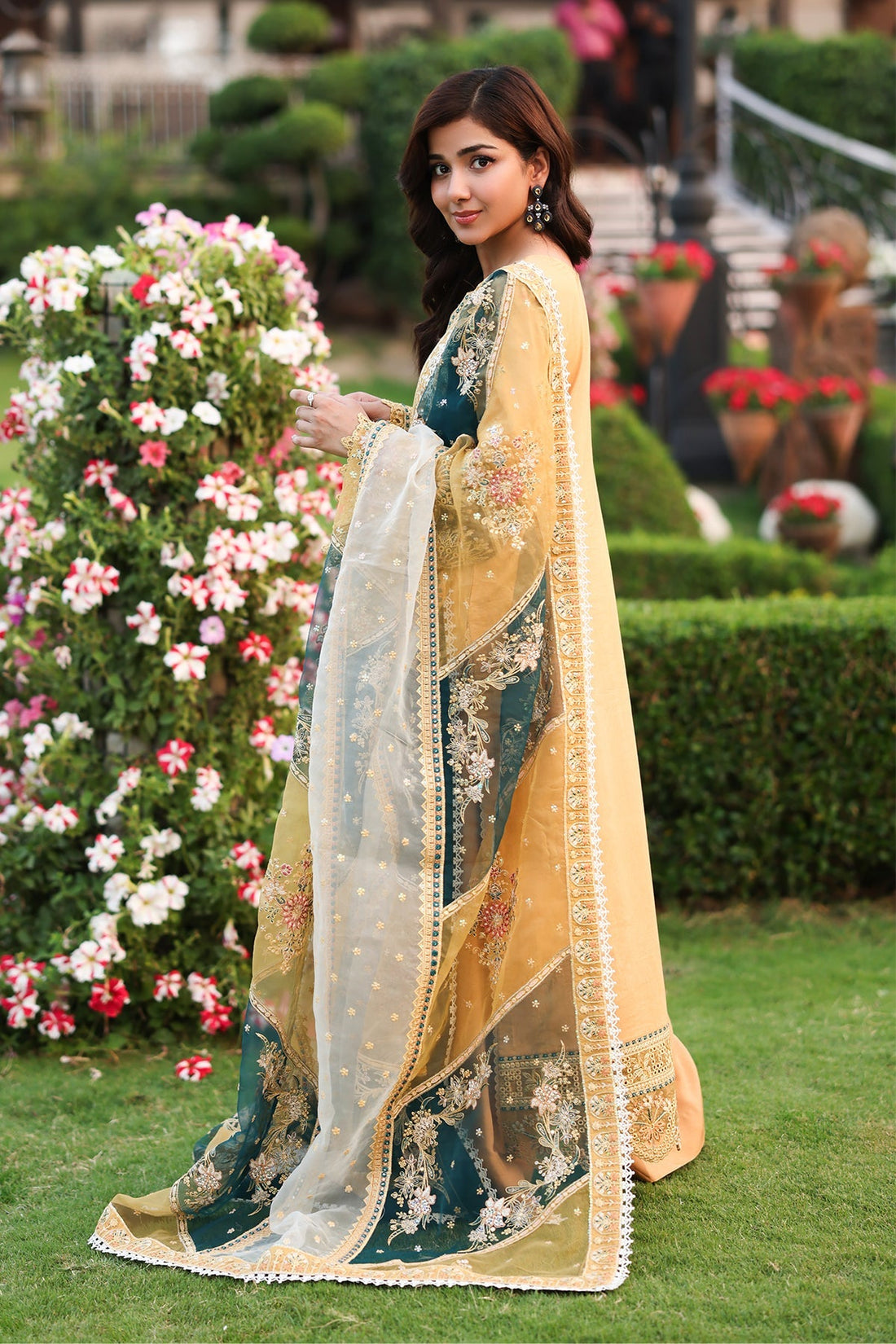 Imrozia Premium | Hayam Luxury Lawn 25 | SL 92 SHAKIRA - Official Imrozia Premium stockist in UK - Sakeena London