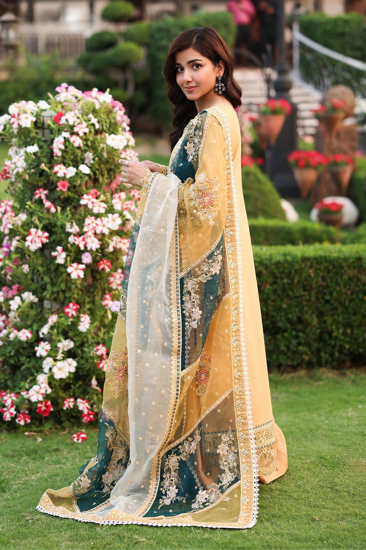 Imrozia Premium | Hayam Luxury Lawn 25 | SL 92 SHAKIRA - Official Imrozia Premium stockist in UK - Sakeena London