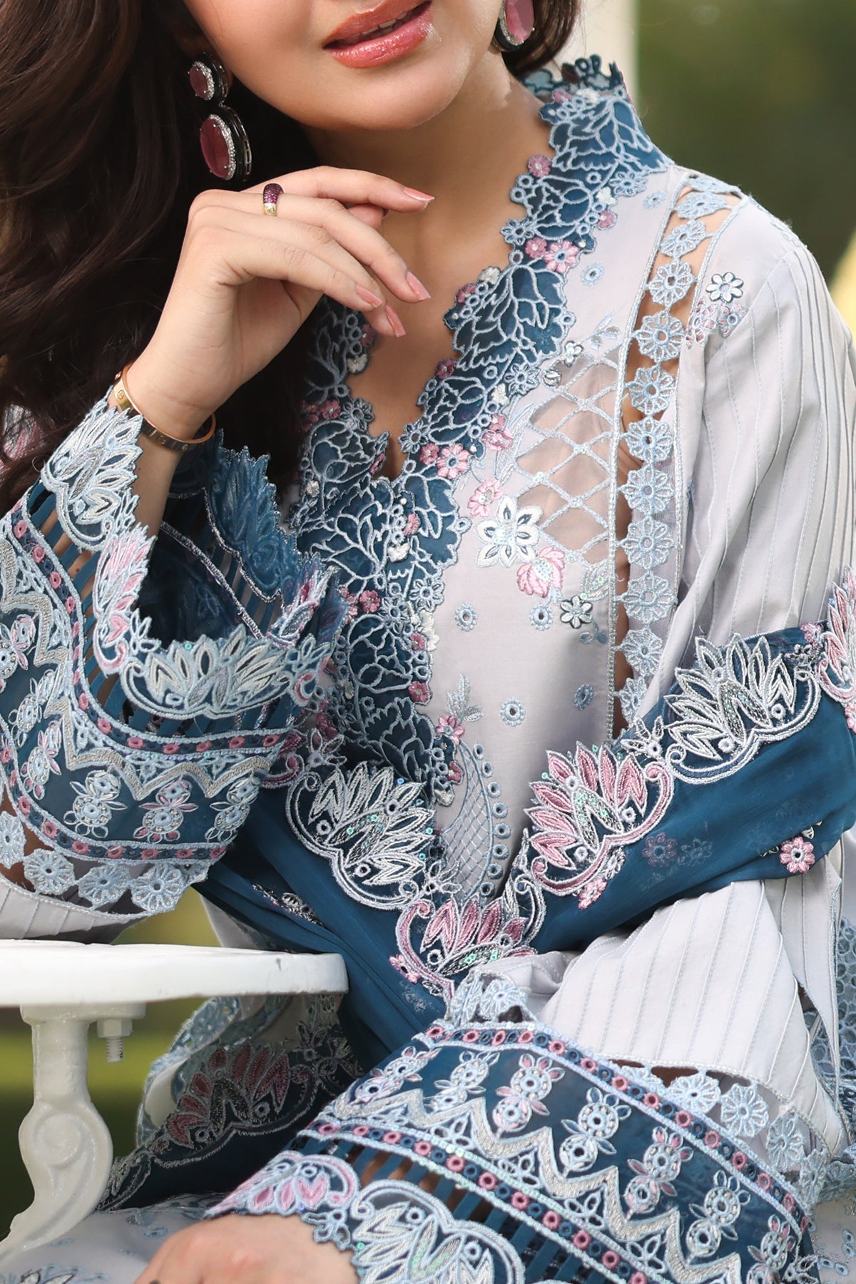 Imrozia Premium | Hayam Luxury Lawn 25 | SL 96 MUNIRA - Official Imrozia Premium stockist in UK - Sakeena London