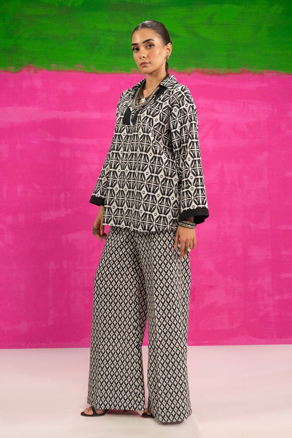 Al Karam | Winter 24 | SLR-53-24-7 - Official Alkaram stockist in UK - Sakeena London