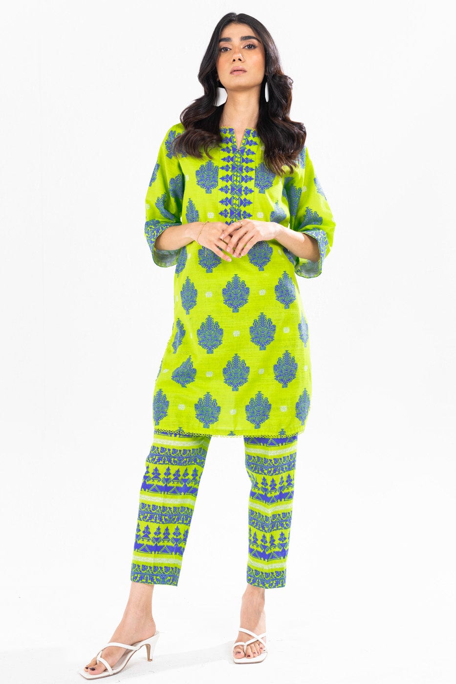 Al Karam | Winter 24 | SLR-54-24-7 - Official Alkaram stockist in UK - Sakeena London