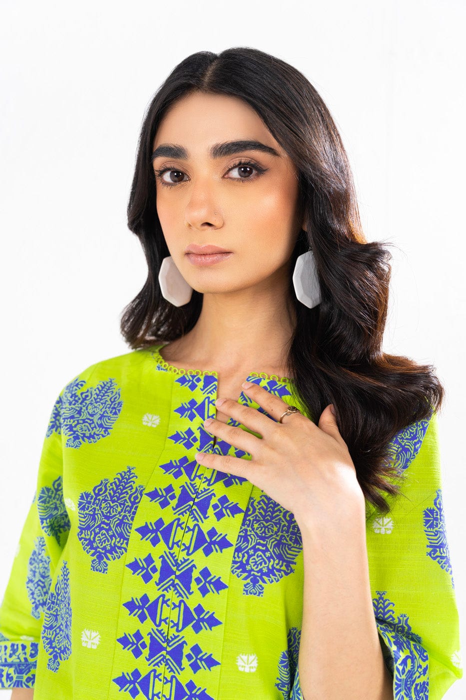 Al Karam | Winter 24 | SLR-54-24-7 - Official Alkaram stockist in UK - Sakeena London