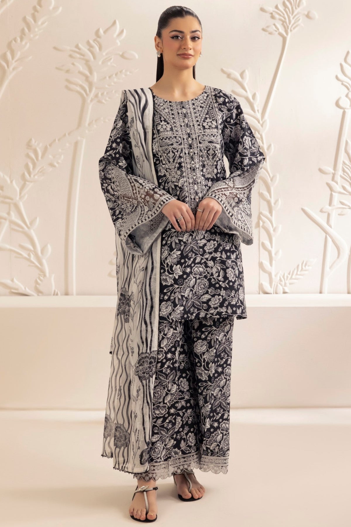 Mohagni | Tulip 25 | SPL-10 - Official Mohagni stockist in UK - Sakeena London