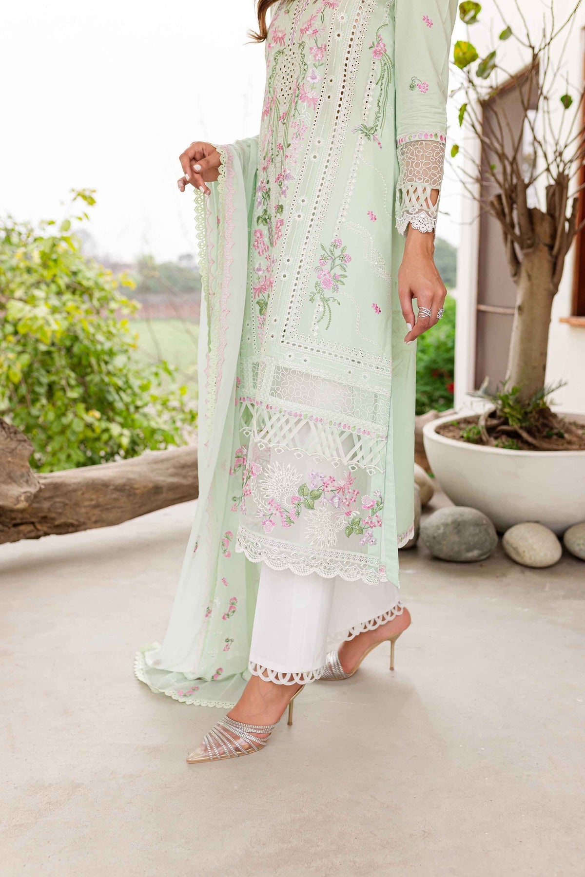 Sable Vogue | Shiree Lawn 24 | Mint Garden - Official Sable Vogue stockist in UK - Sakeena London