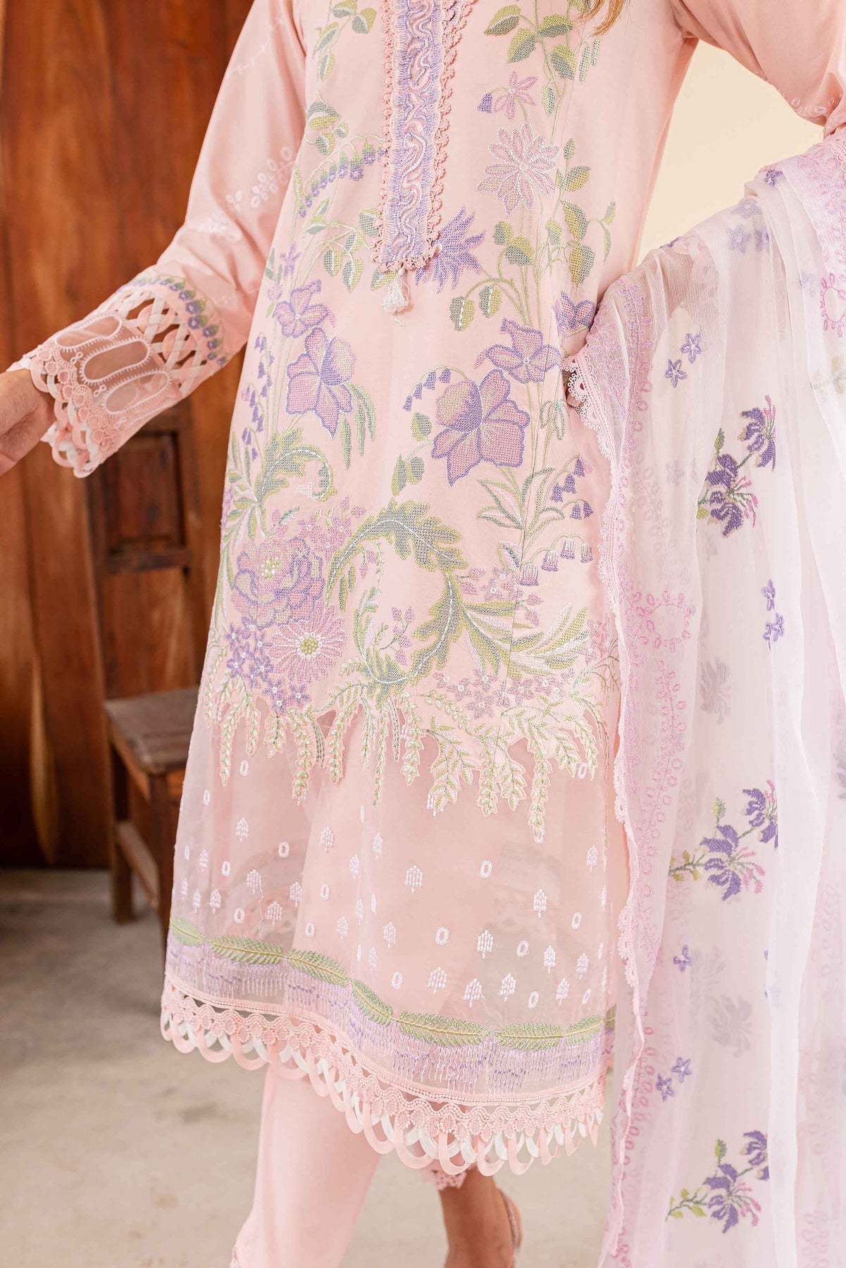 Sable Vogue | Shiree Lawn 24 | Rose Garden - Official Sable Vogue stockist in UK - Sakeena London