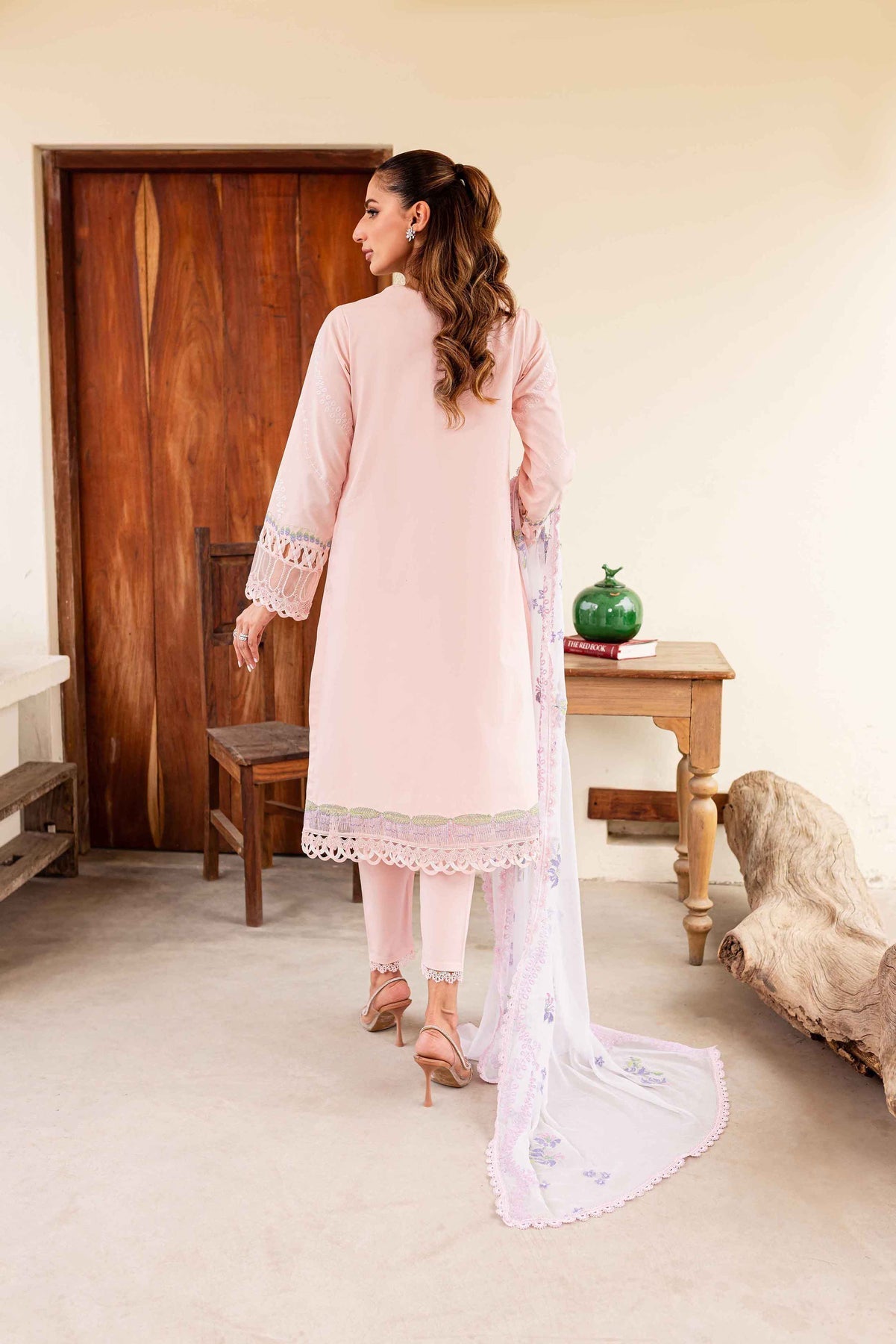 Sable Vogue | Shiree Lawn 24 | Rose Garden - Official Sable Vogue stockist in UK - Sakeena London