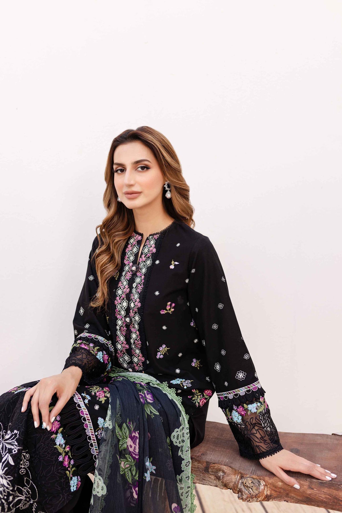 Sable Vogue | Shiree Lawn 24 | Aster - Official Sable Vogue stockist in UK - Sakeena London