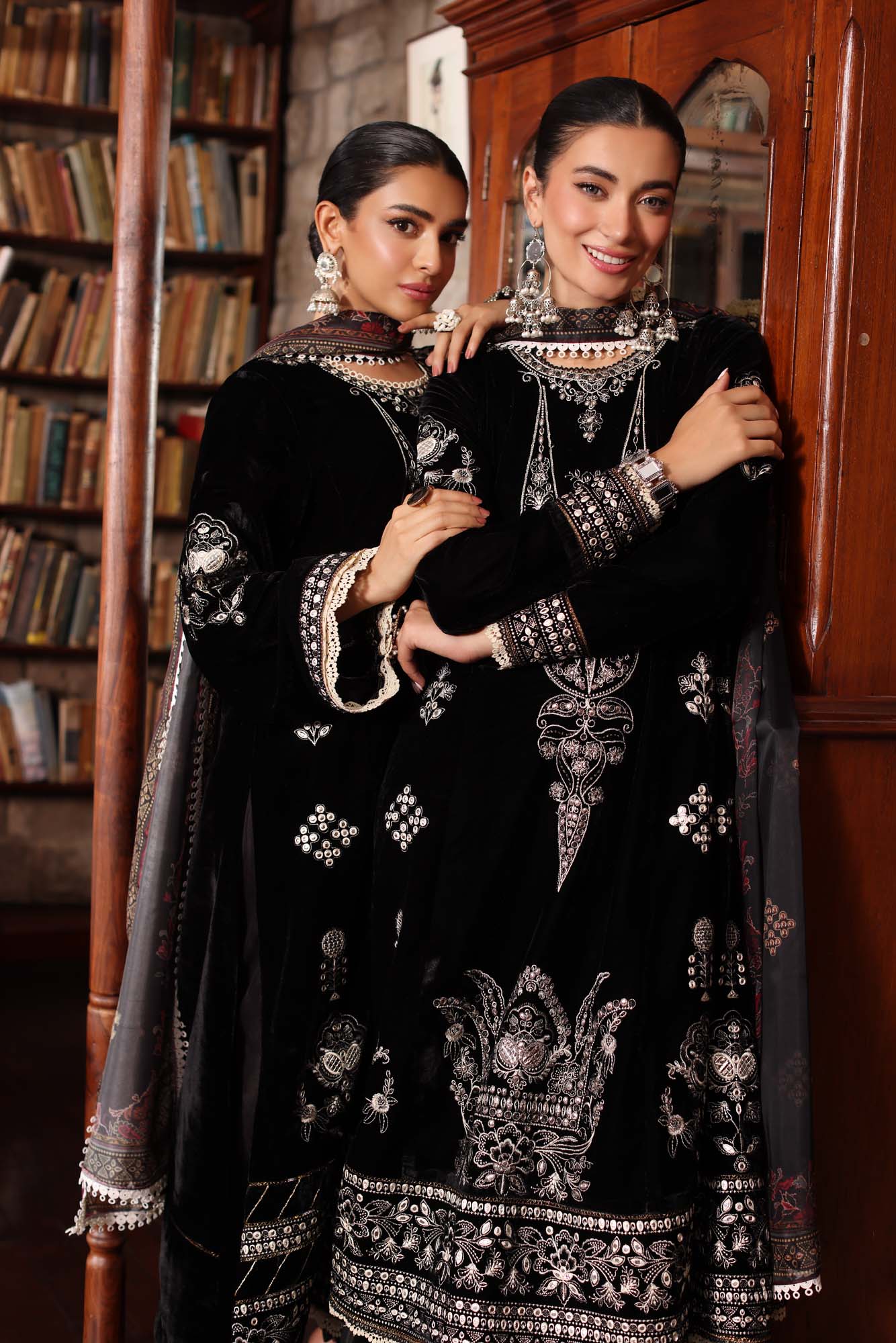 Noor by Saadia Asad | Suzaankari Winter 24 | D12 - Official Noor by Saadia Asad stockist in UK - Sakeena London