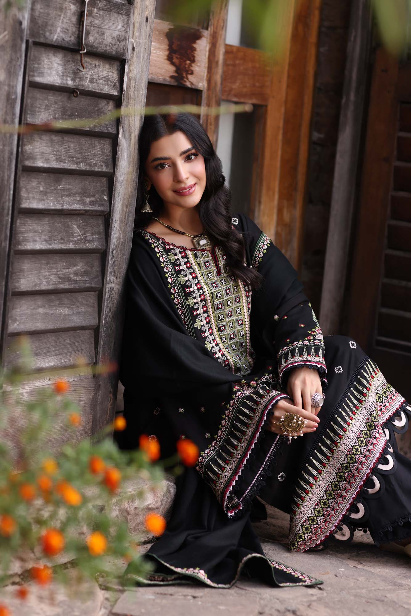 Noor by Saadia Asad | Suzaankari Winter 24 | D05 - Official Noor by Saadia Asad stockist in UK - Sakeena London