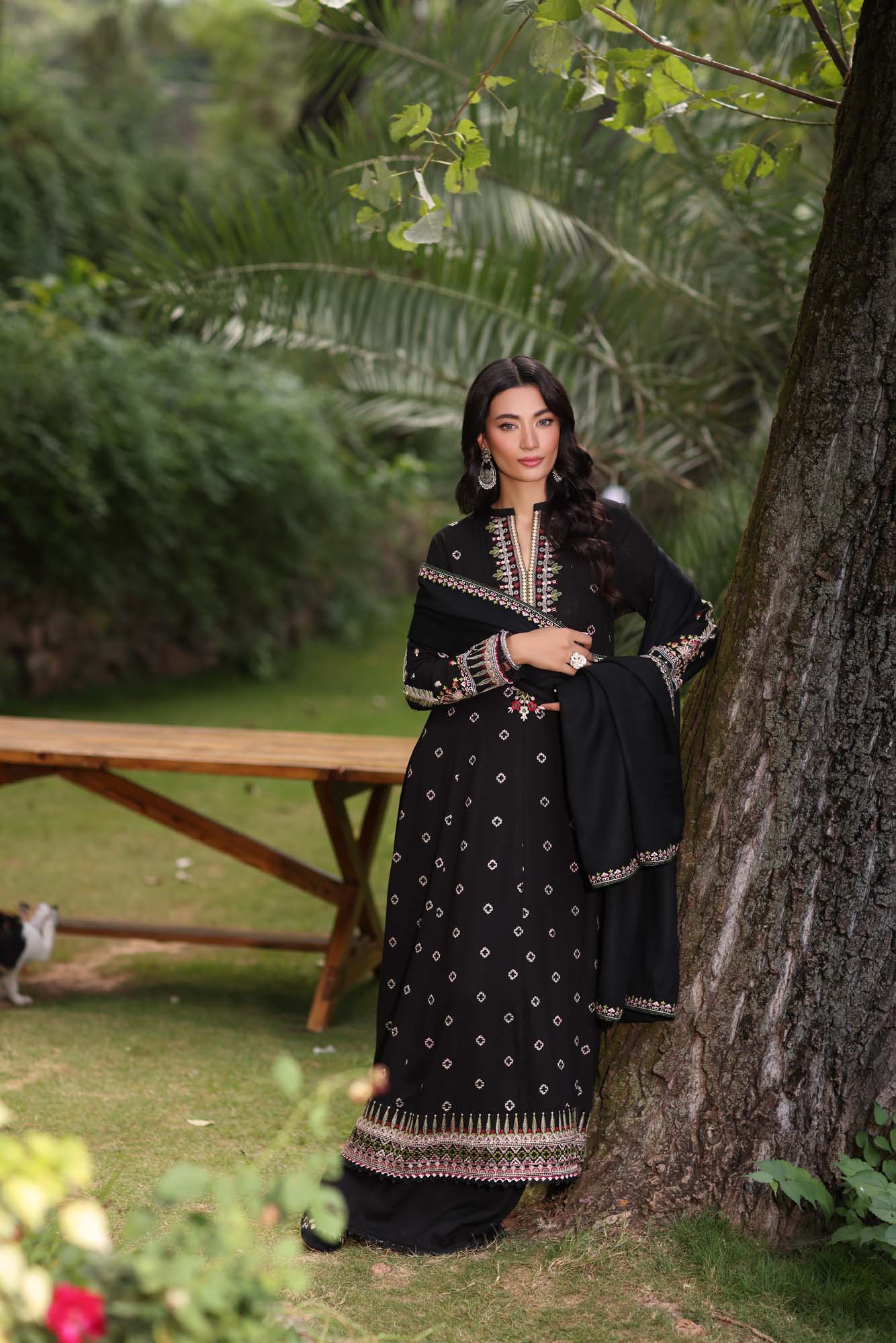 Noor by Saadia Asad | Suzaankari Winter 24 | D05 - Official Noor by Saadia Asad stockist in UK - Sakeena London
