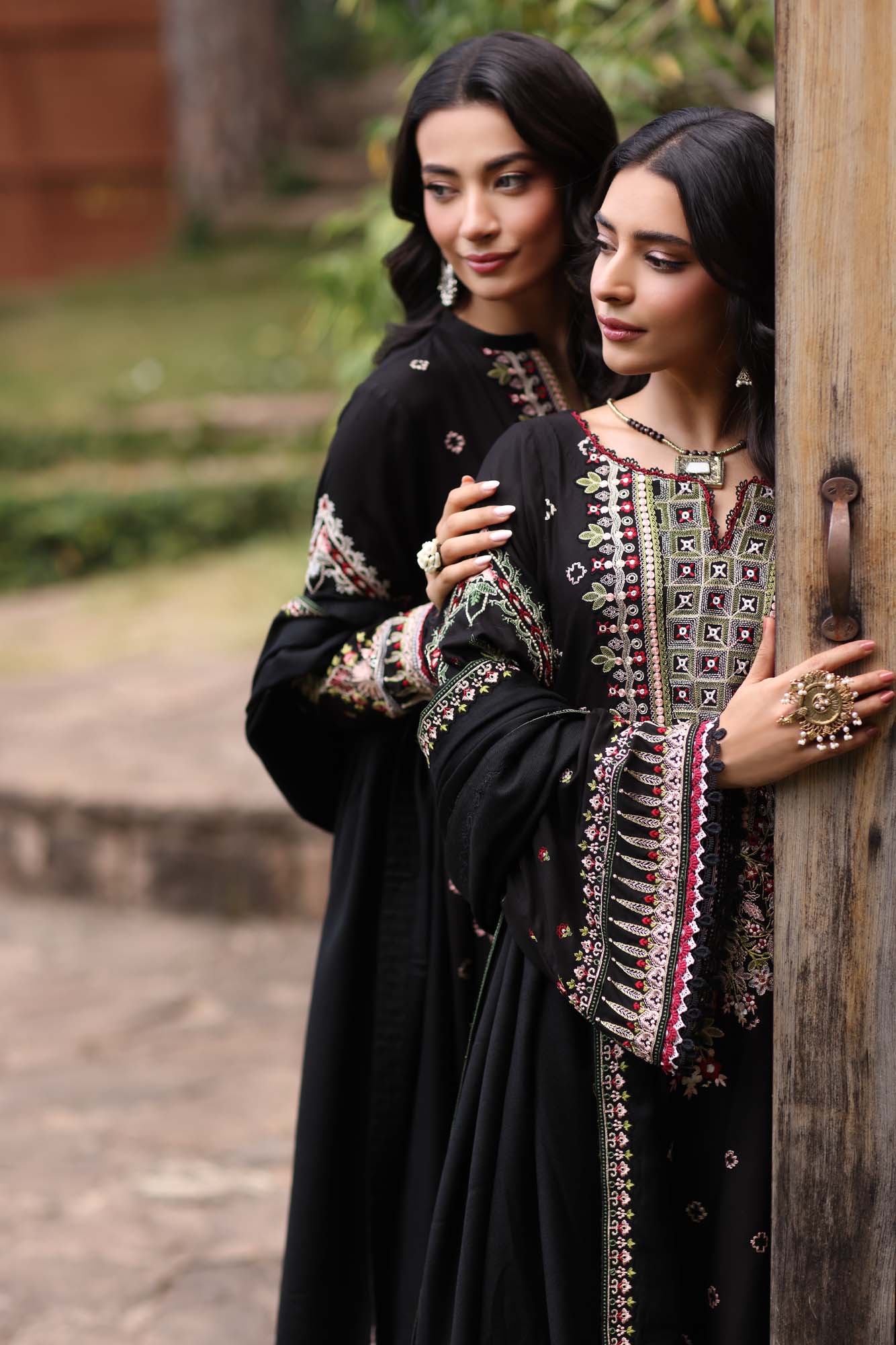 Noor by Saadia Asad | Suzaankari Winter 24 | D05 - Official Noor by Saadia Asad stockist in UK - Sakeena London