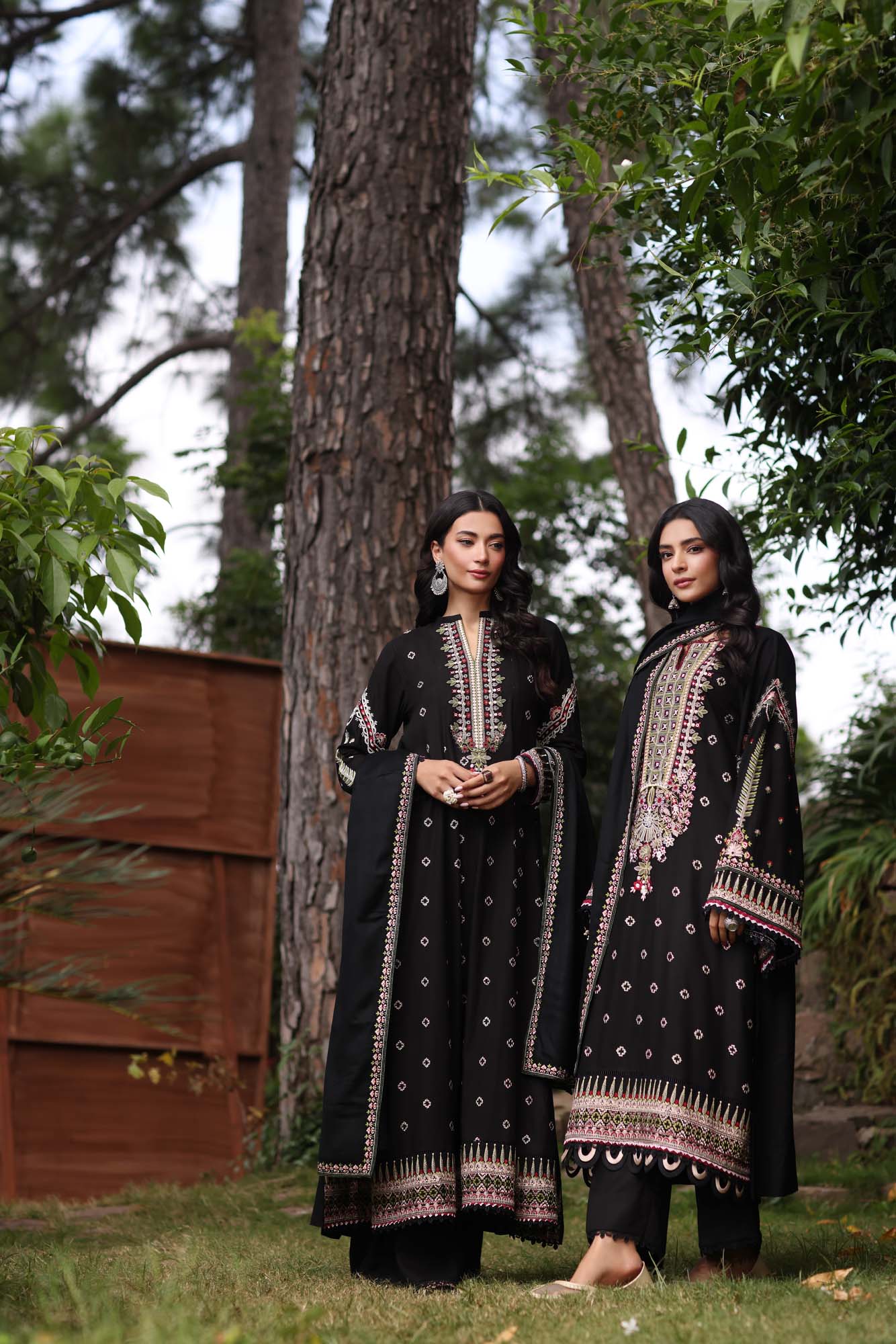 Noor by Saadia Asad | Suzaankari Winter 24 | D05 - Official Noor by Saadia Asad stockist in UK - Sakeena London