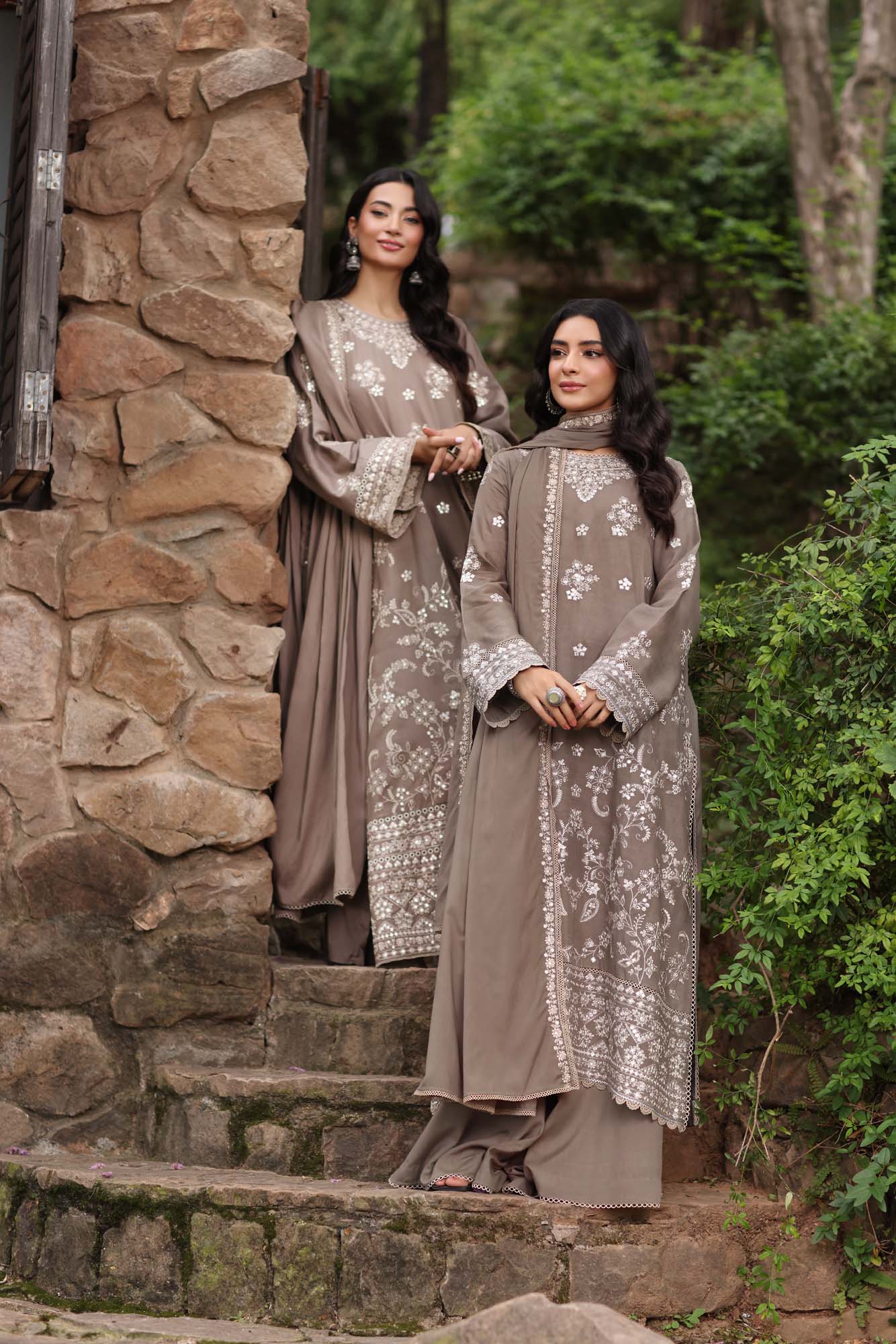 Noor by Saadia Asad | Suzaankari Winter 24 | D02 - Official Noor by Saadia Asad stockist in UK - Sakeena London