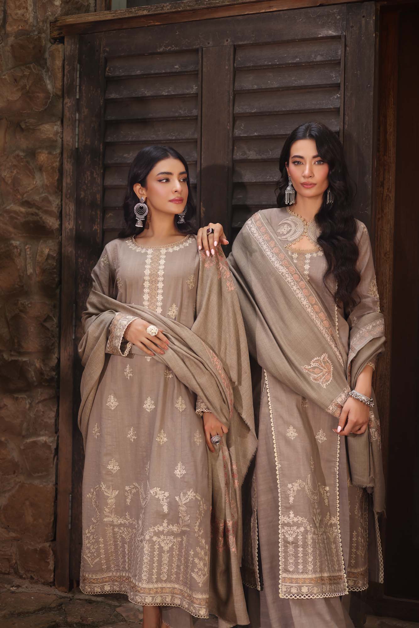 Noor by Saadia Asad | Suzaankari Winter 24 | D07 - Official Noor by Saadia Asad stockist in UK - Sakeena London