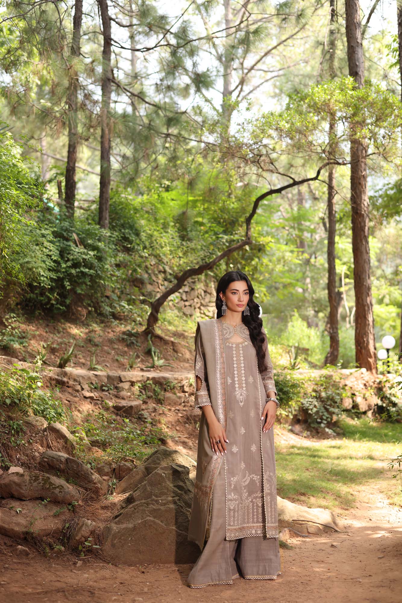 Noor by Saadia Asad | Suzaankari Winter 24 | D07 - Official Noor by Saadia Asad stockist in UK - Sakeena London
