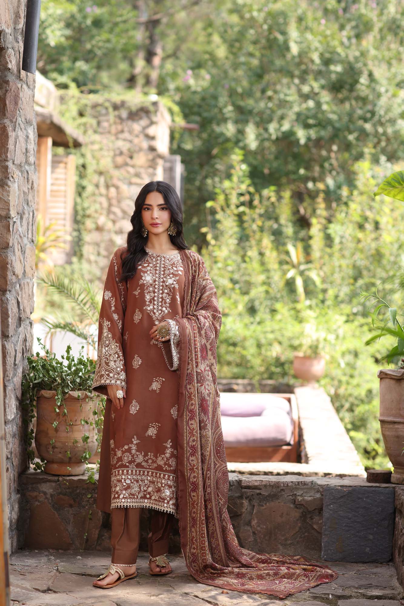 Noor by Saadia Asad | Suzaankari Winter 24 | D09 - Official Noor by Saadia Asad stockist in UK - Sakeena London