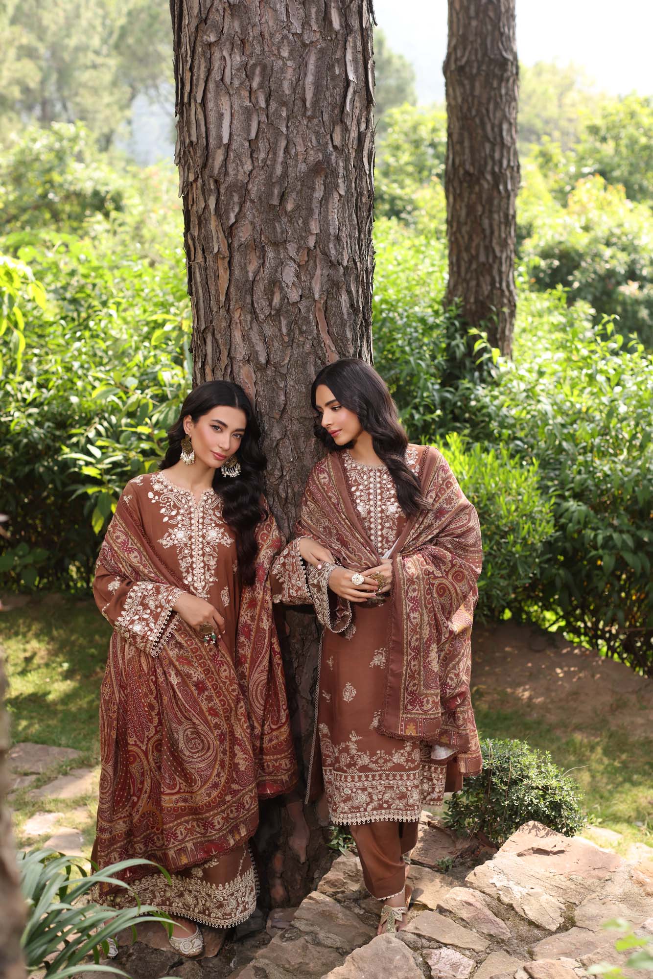 Noor by Saadia Asad | Suzaankari Winter 24 | D09 - Official Noor by Saadia Asad stockist in UK - Sakeena London