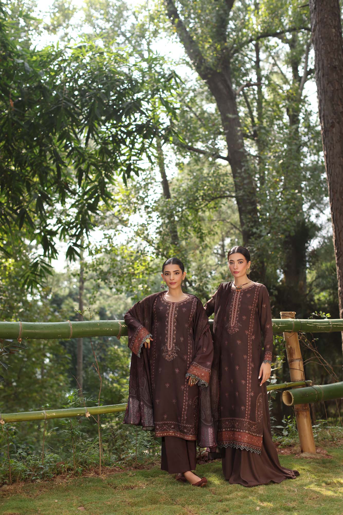 Noor by Saadia Asad | Suzaankari Winter 24 | D04 - Official Noor by Saadia Asad stockist in UK - Sakeena London