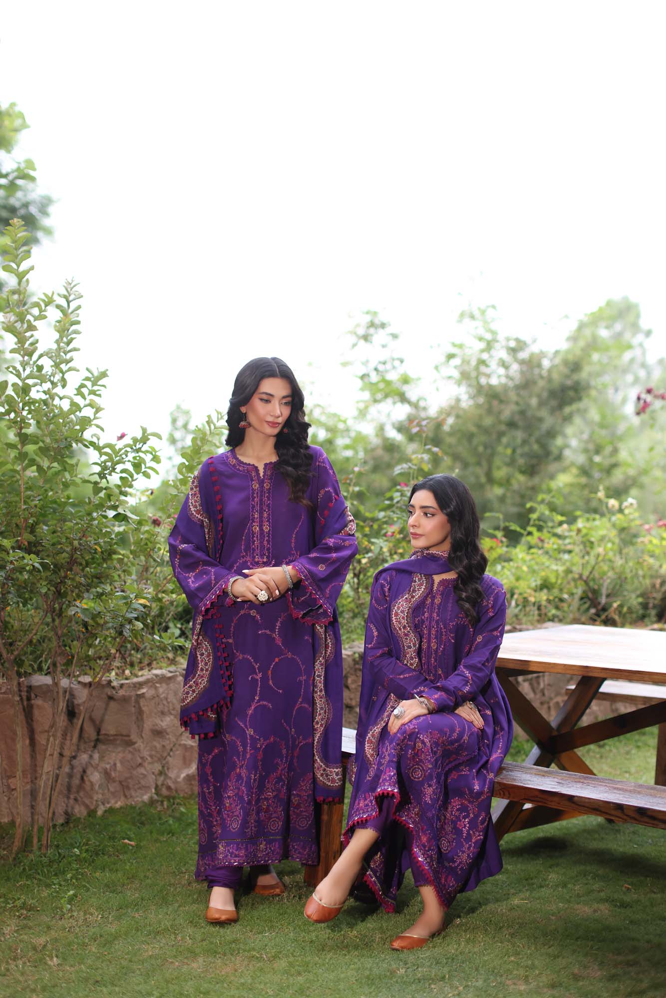 Noor by Saadia Asad | Suzaankari Winter 24 | D06 - Official Noor by Saadia Asad stockist in UK - Sakeena London