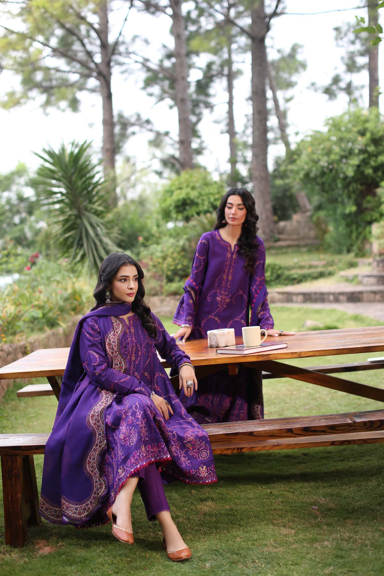 Noor by Saadia Asad | Suzaankari Winter 24 | D06 - Official Noor by Saadia Asad stockist in UK - Sakeena London