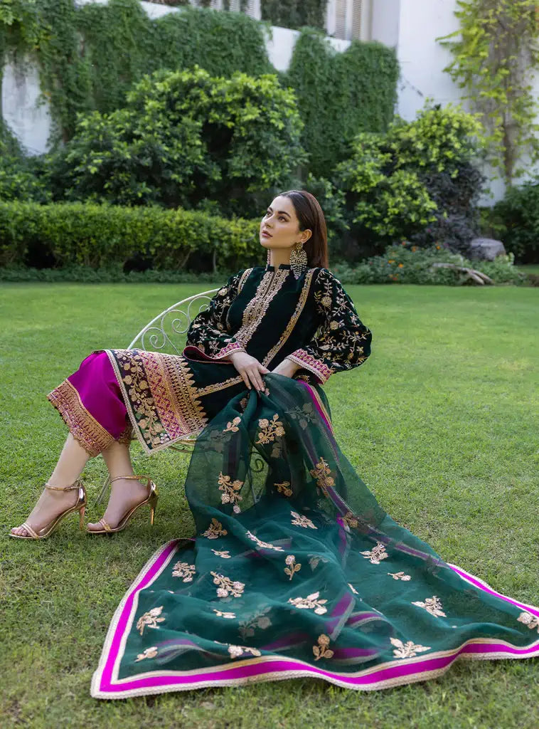 Zainab Chottani | Stitched Velvet 2022 | Pareeshay - Official Zainab Chottani stockist in UK - Sakeena London