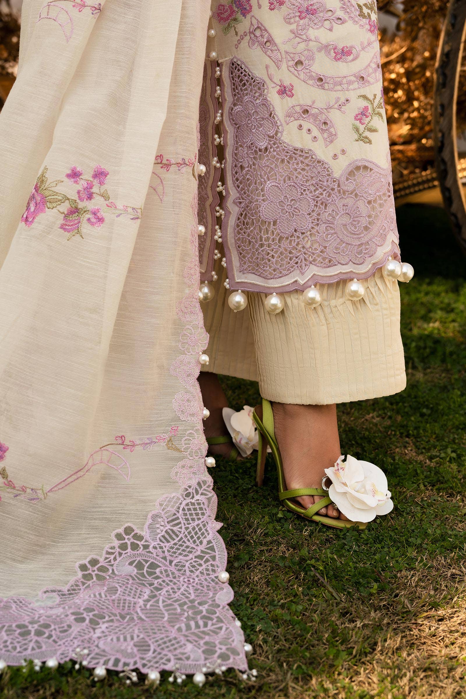 Sana Safinaz | Luxury Collection 24 | L241-004B-3CV - Official Sana Safinaz stockist in UK - Sakeena London