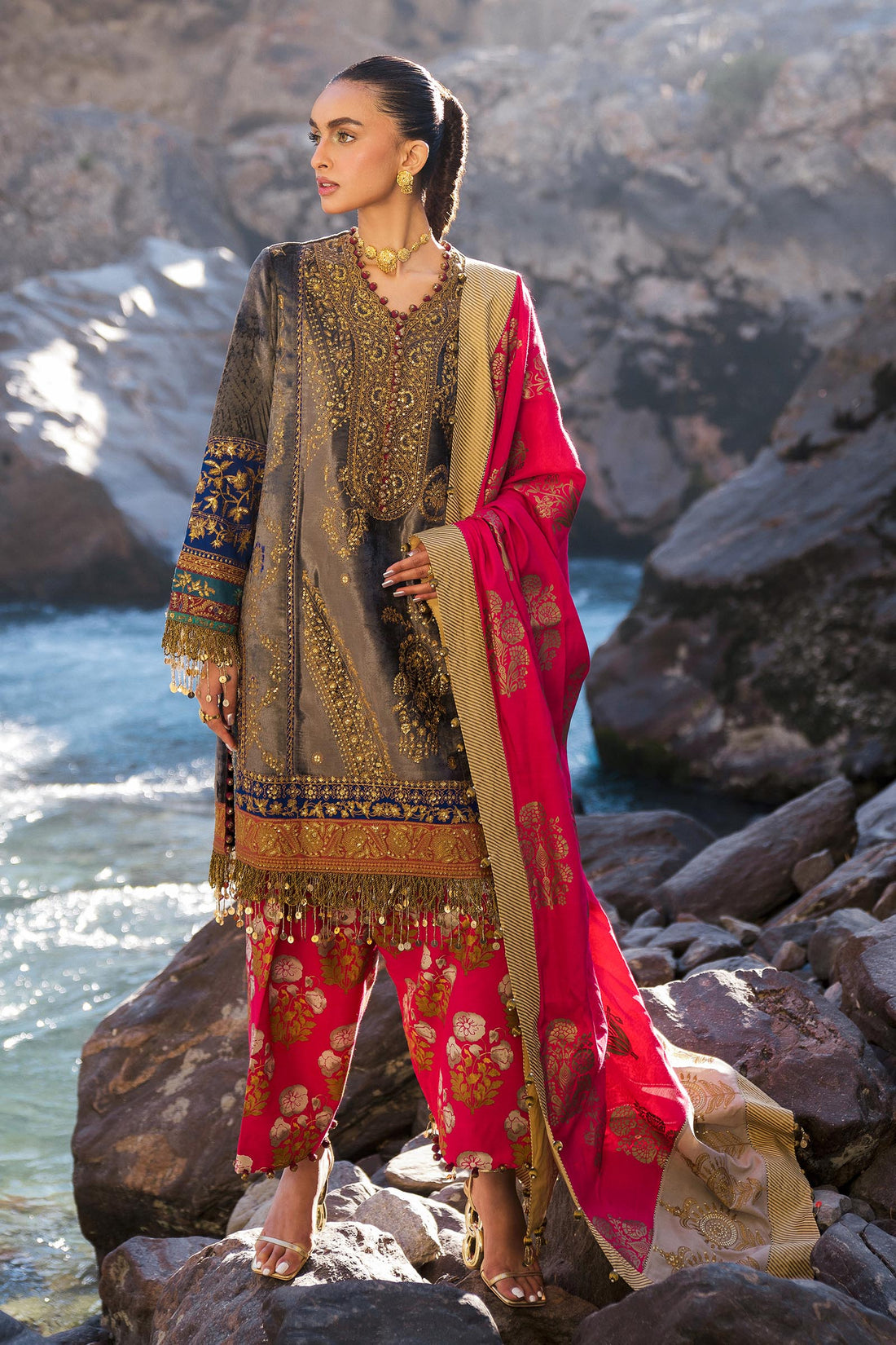 Sana Safinaz | Winter Shawl 24 | V241-004-3CP - Official Sana Safinaz stockist in UK - Sakeena London