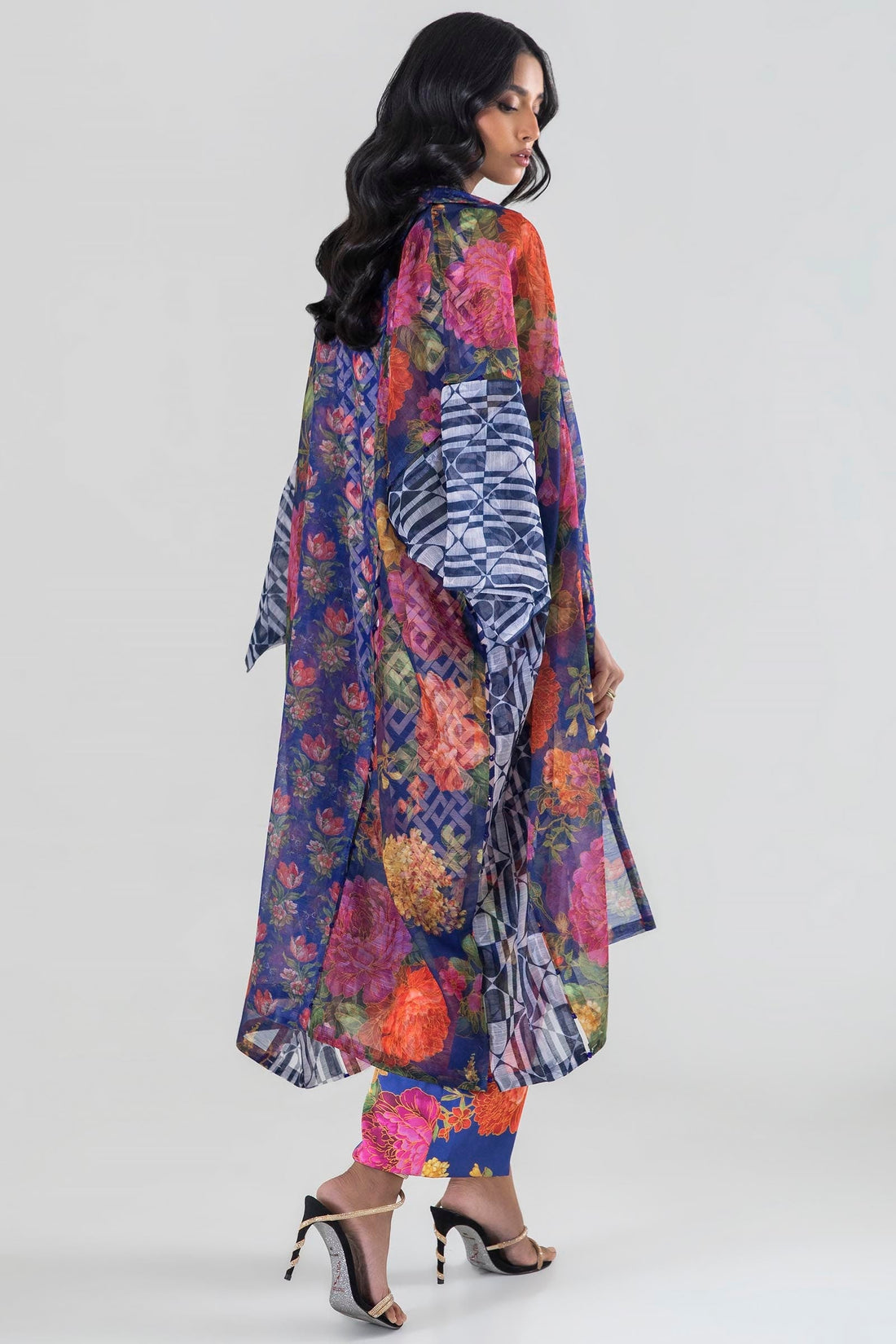 Sana Safinaz | Luxury Pret | SS24FOR213P2T - Official Sana Safinaz stockist in UK - Sakeena London