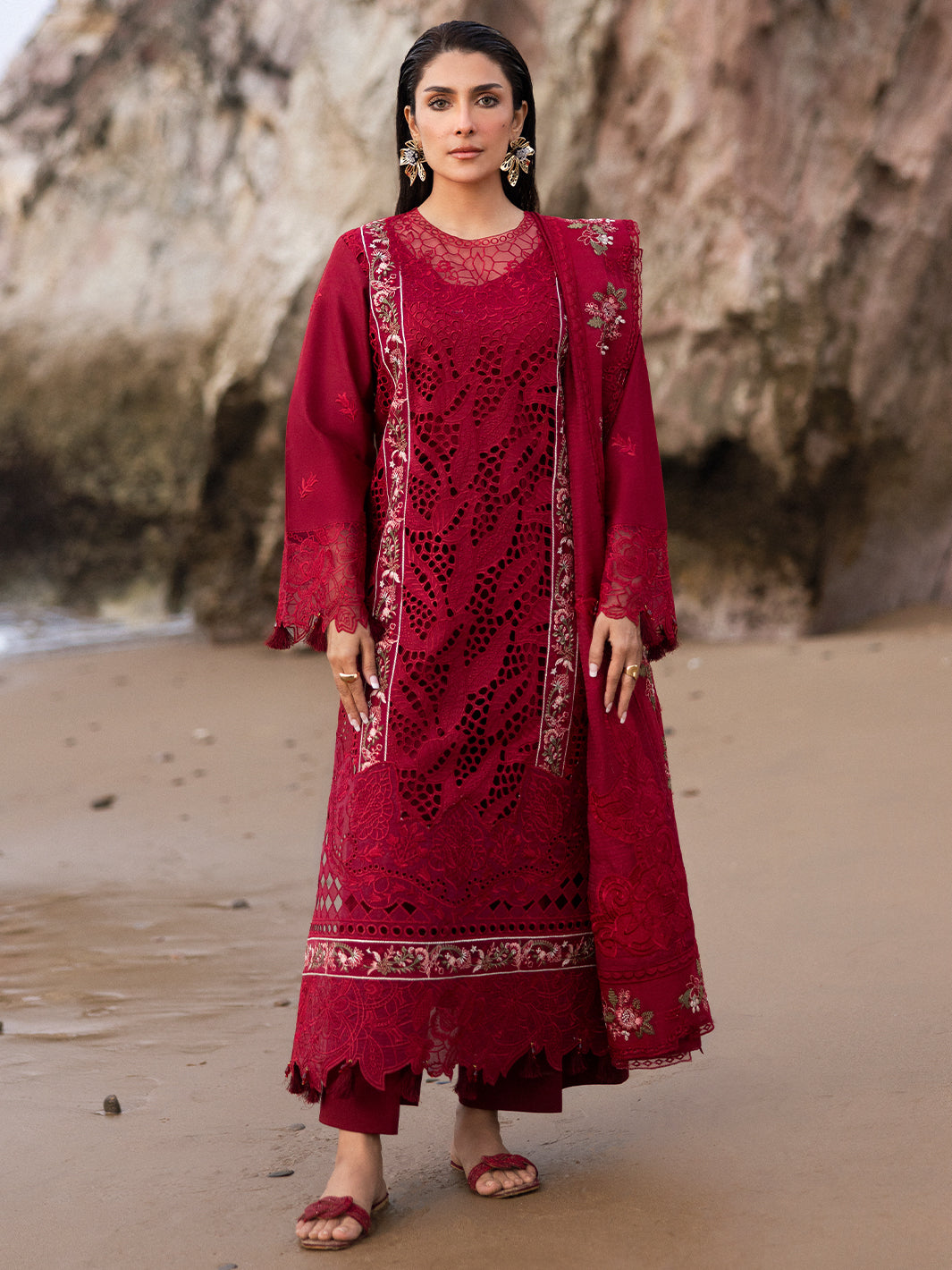 Mahnur | Sirena Luxury Lawn 25 | Scarlett - Official Mahnur stockist in UK - Sakeena London