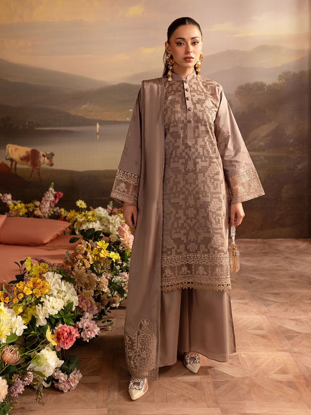Mahnur | Twilight Luxury Lawn 25 | SIENNA - Official Mahnur stockist in UK - Sakeena London