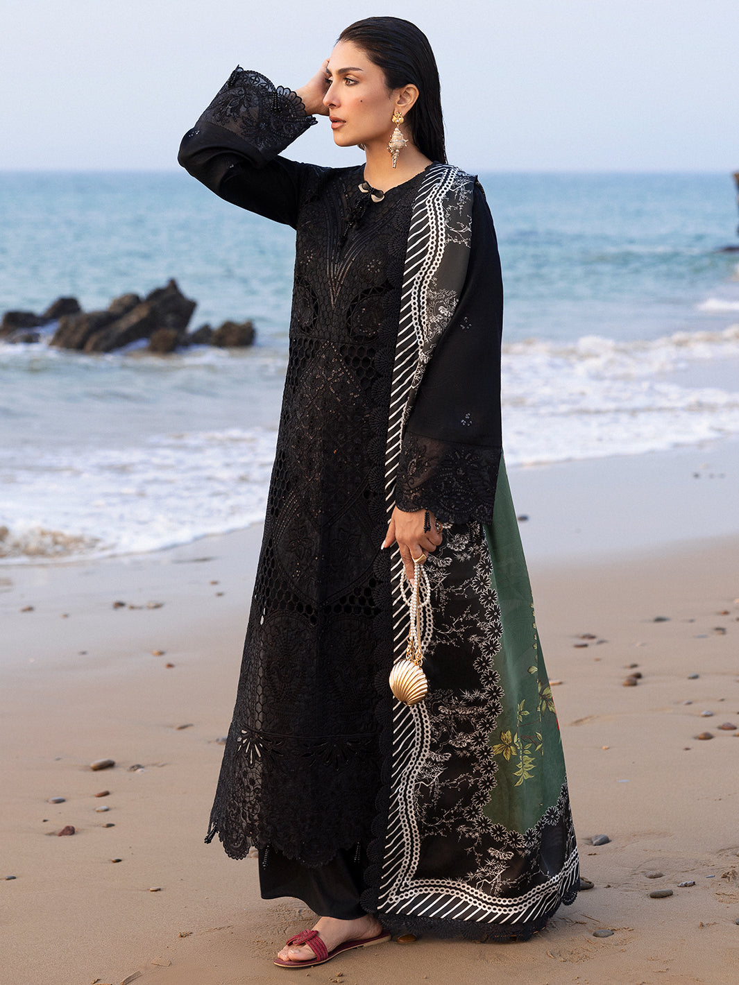 Mahnur | Sirena Luxury Lawn 25 | Sierra - Official Mahnur stockist in UK - Sakeena London