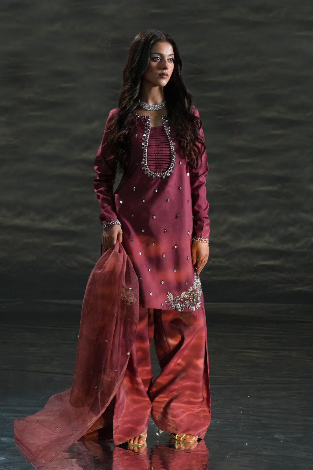 Amave | Oro Luxury Wear | AM-09 - Official Amave stockist in UK - Sakeena London