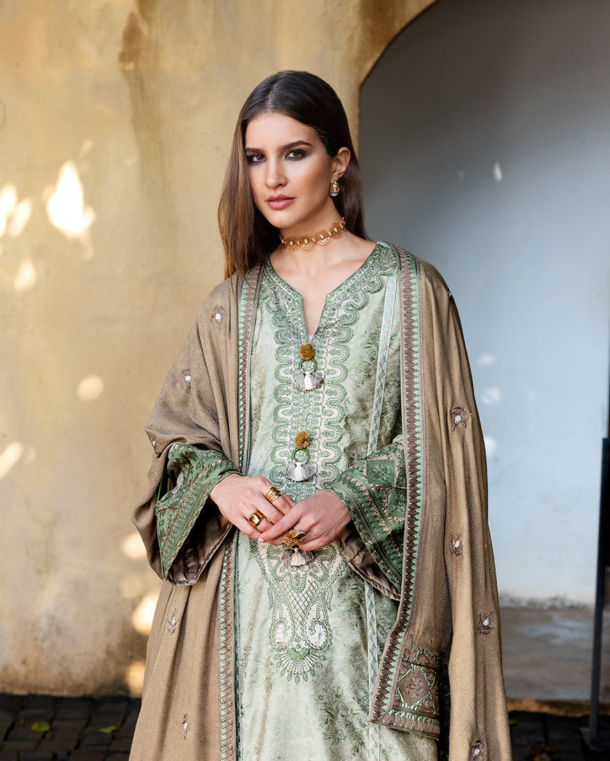 Mushq | Winter Broadway 25 | Solare - Official Mushq stockist in UK - Sakeena London