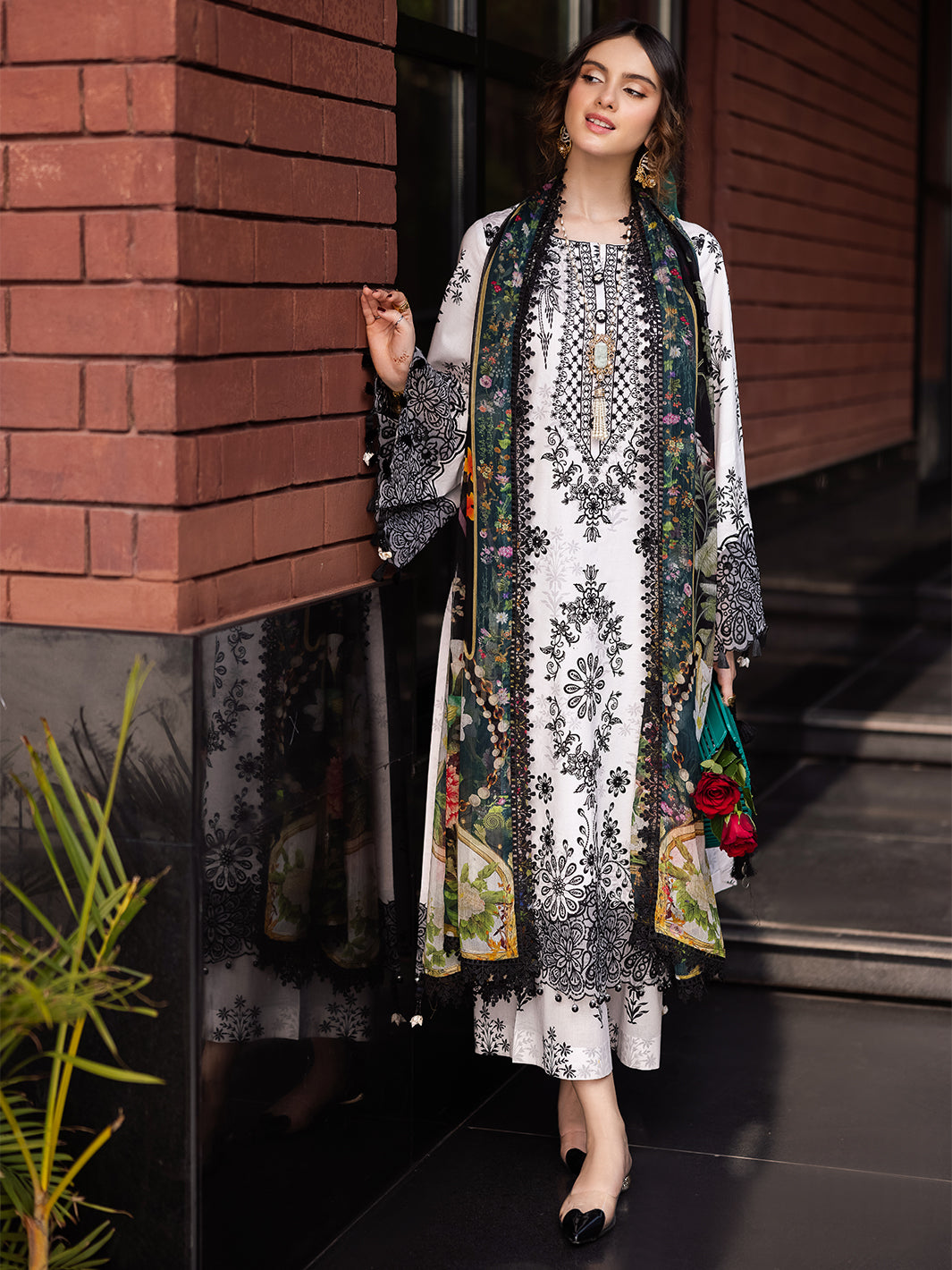 Mahnur | After Hours Luxury Lawn 25 | Sundaze Soiree - Official Mahnur stockist in UK - Sakeena London