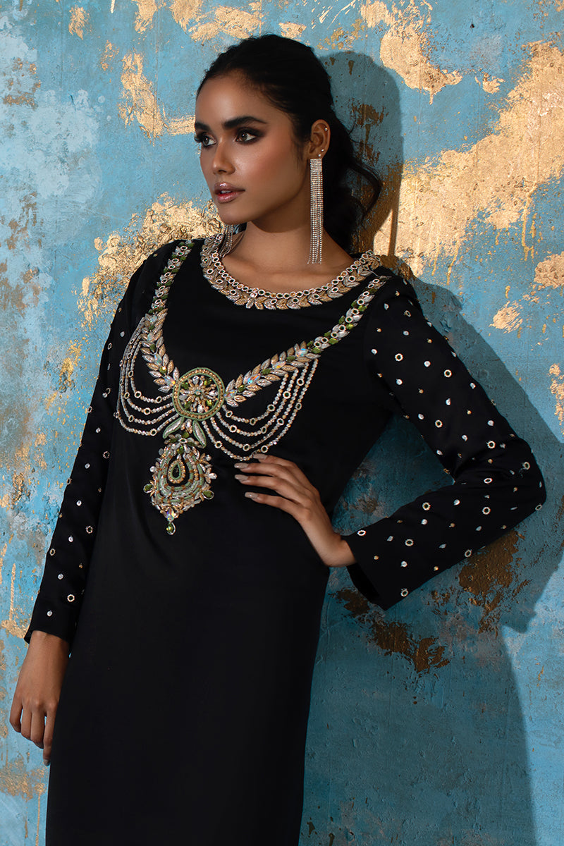 Wardha Saleem | Luxury Pret Fusion Wear | BELLE - KAFTAN - Official Wardha Saleem stockist in UK - Sakeena London