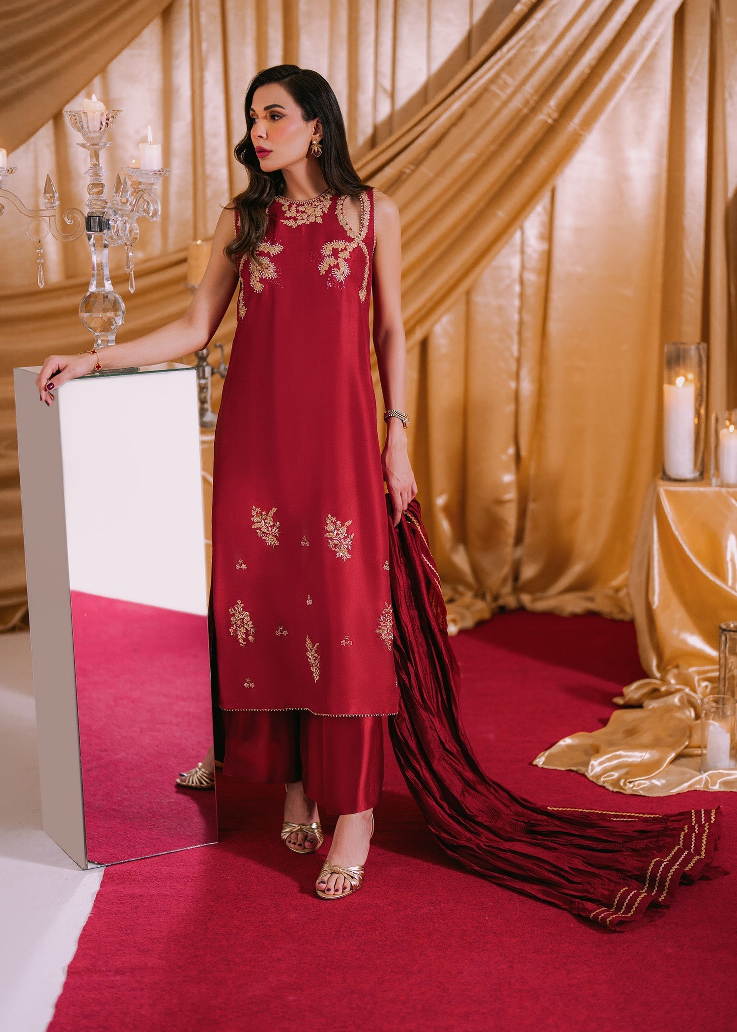 Umsha | Makhmal Winter Faves 24 | Lipstick Red - Official Umsha stockist in UK - Sakeena London