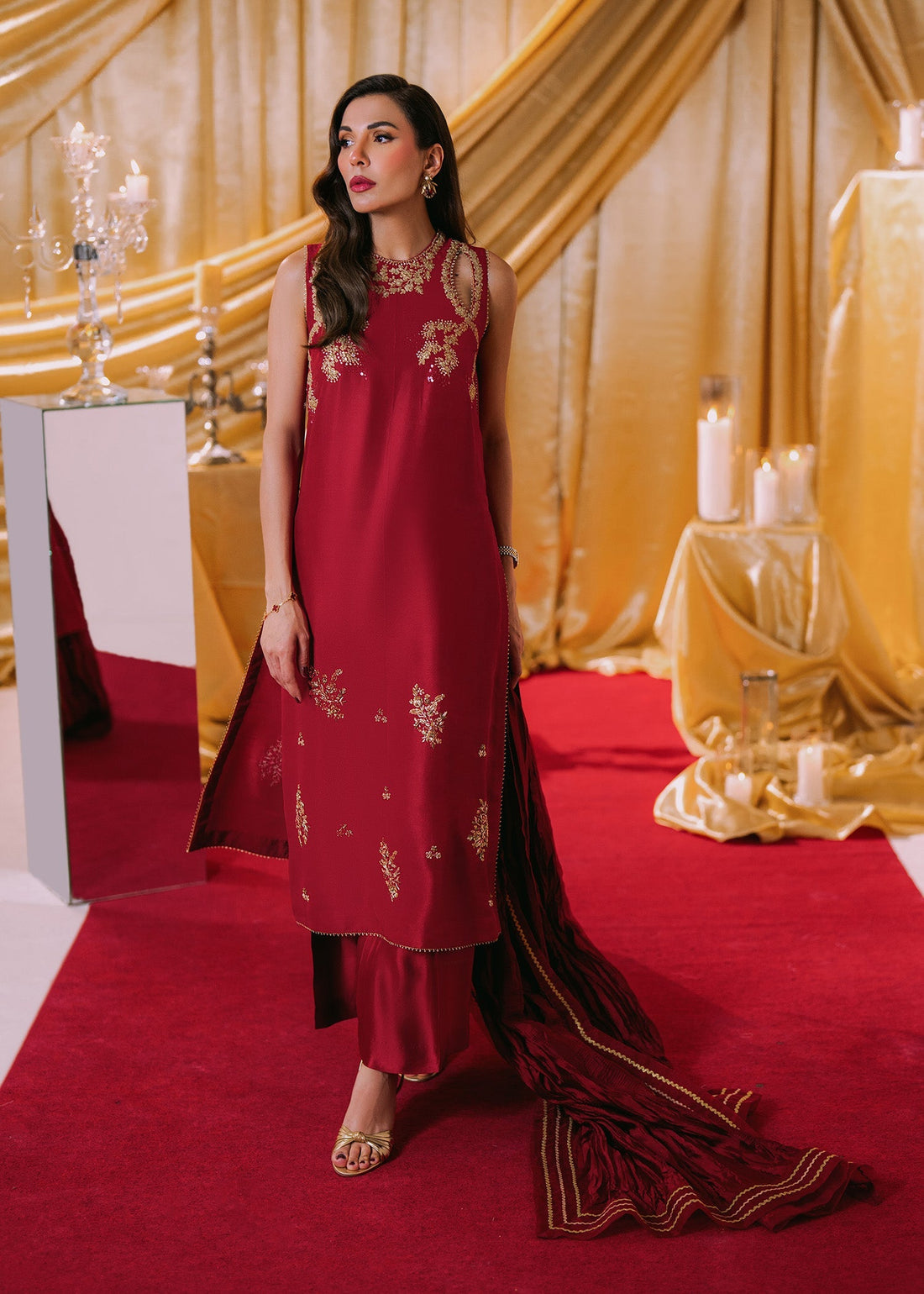 Umsha | Makhmal Winter Faves 24 | Lipstick Red - Official Umsha stockist in UK - Sakeena London