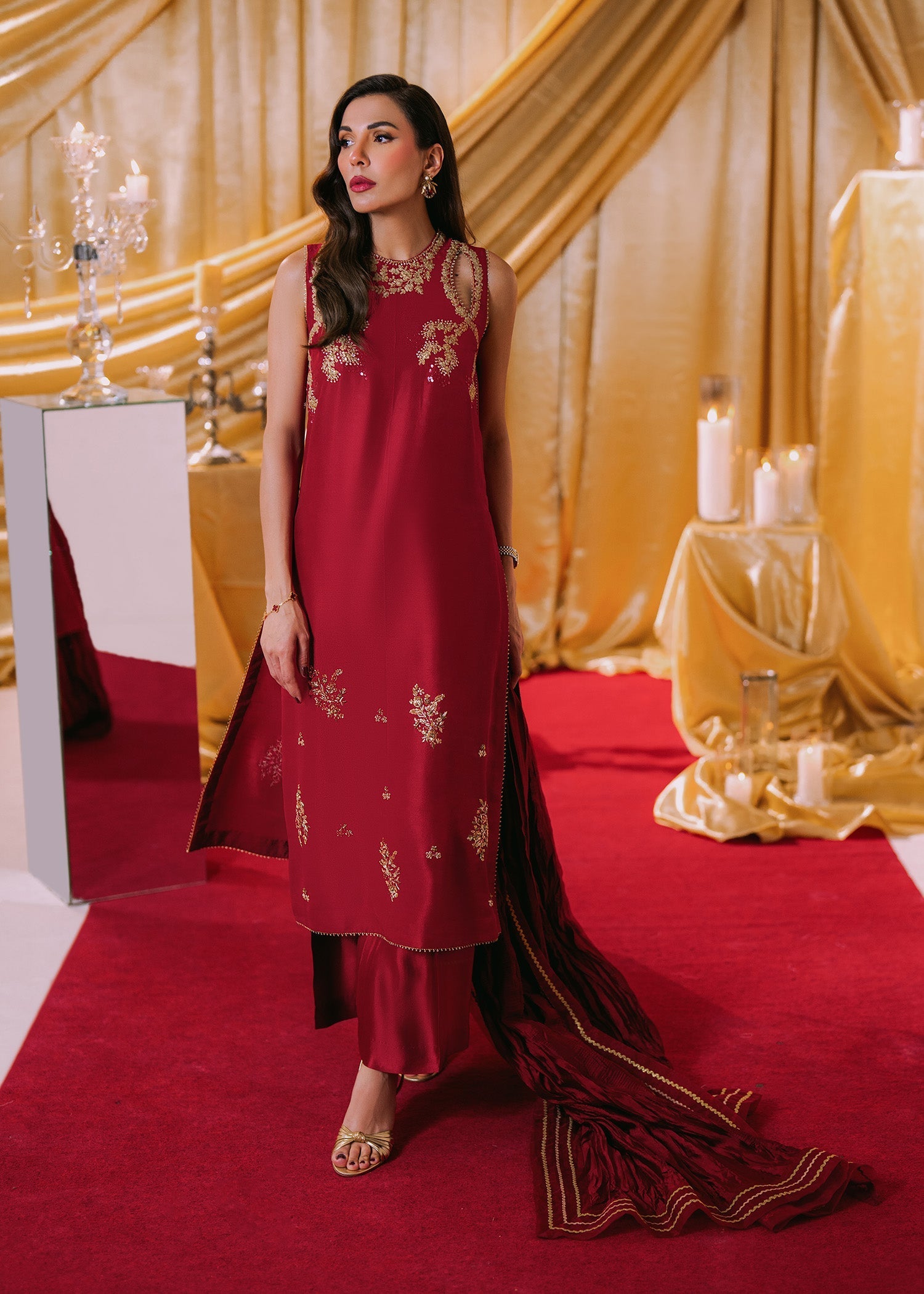 Umsha | Makhmal Winter Faves 24 | Lipstick Red - Official Umsha stockist in UK - Sakeena London