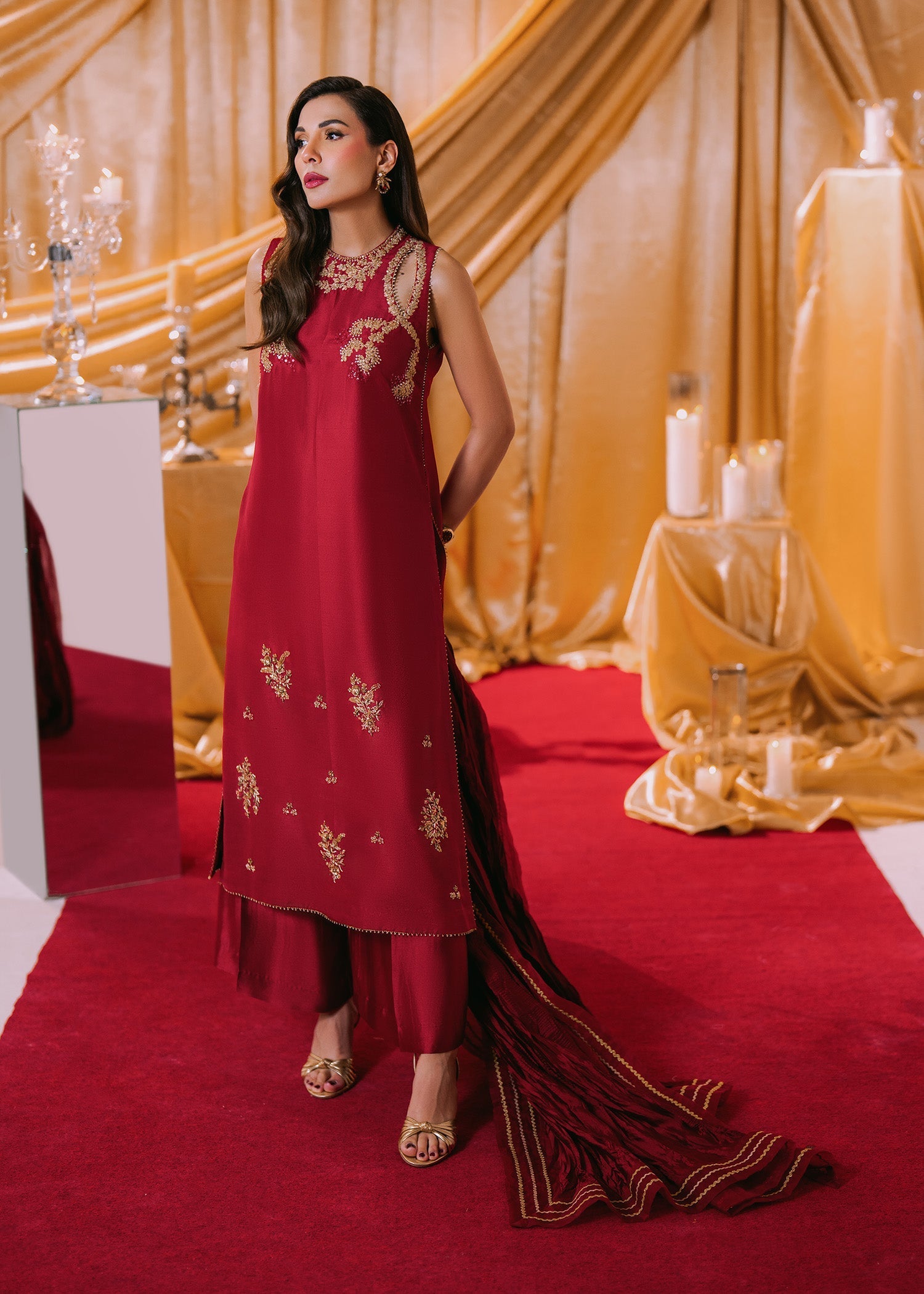 Umsha | Makhmal Winter Faves 24 | Lipstick Red - Official Umsha stockist in UK - Sakeena London