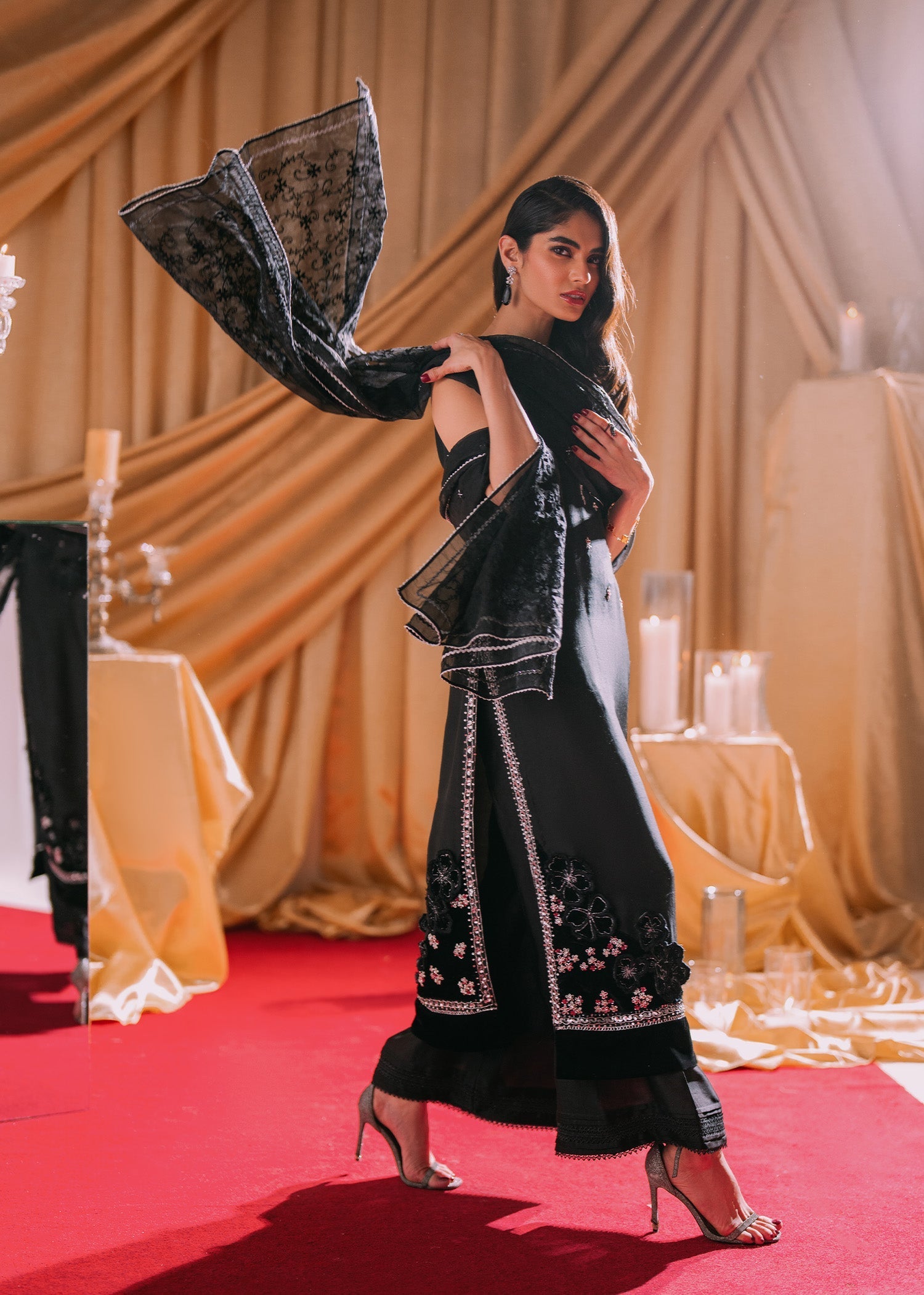 Umsha | Makhmal Winter Faves 24 | Smoked Pearl - Official Umsha stockist in UK - Sakeena London