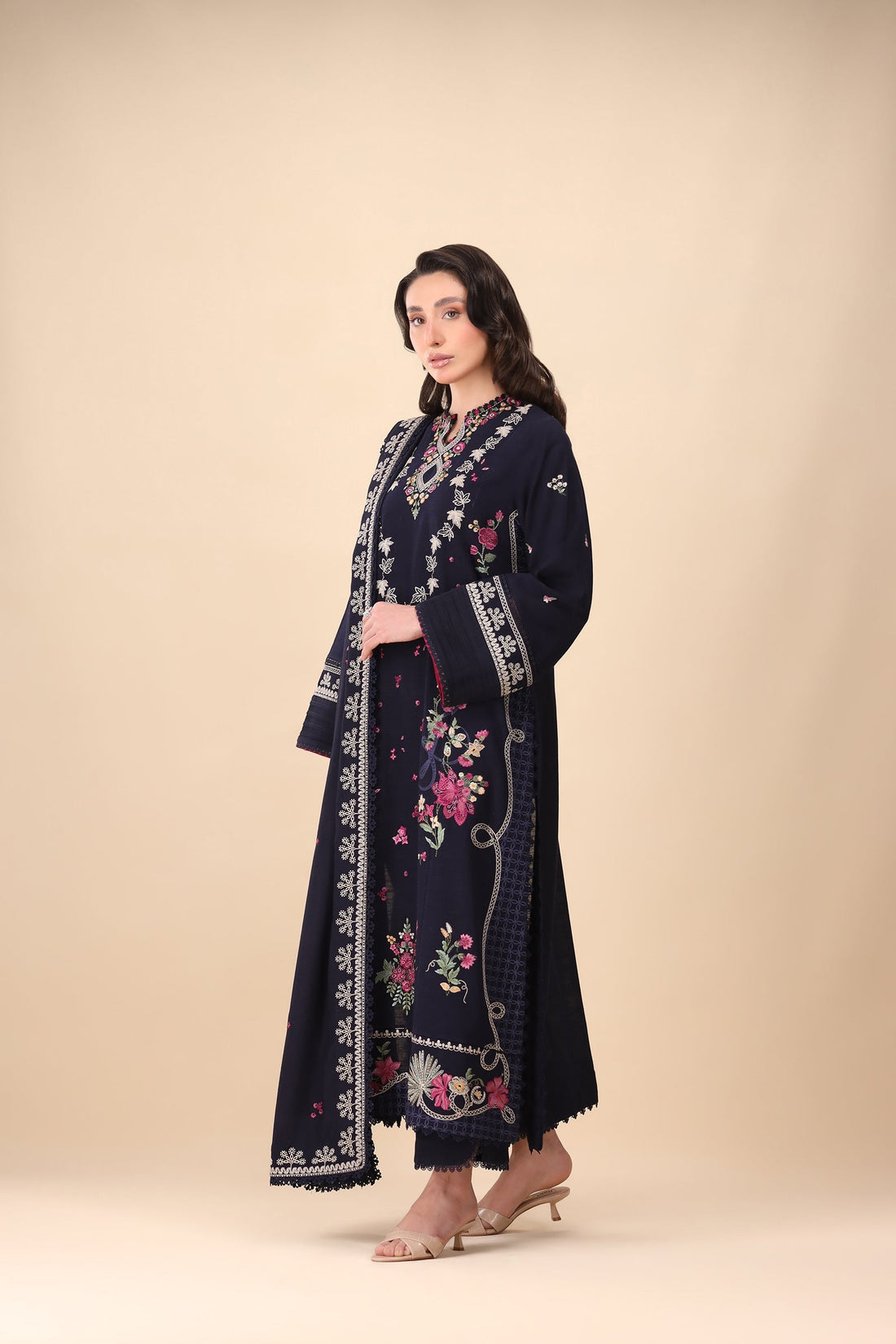 Zaha | Staples | LUNA (ZRW-21326) - Official Zaha stockist in UK - Sakeena London