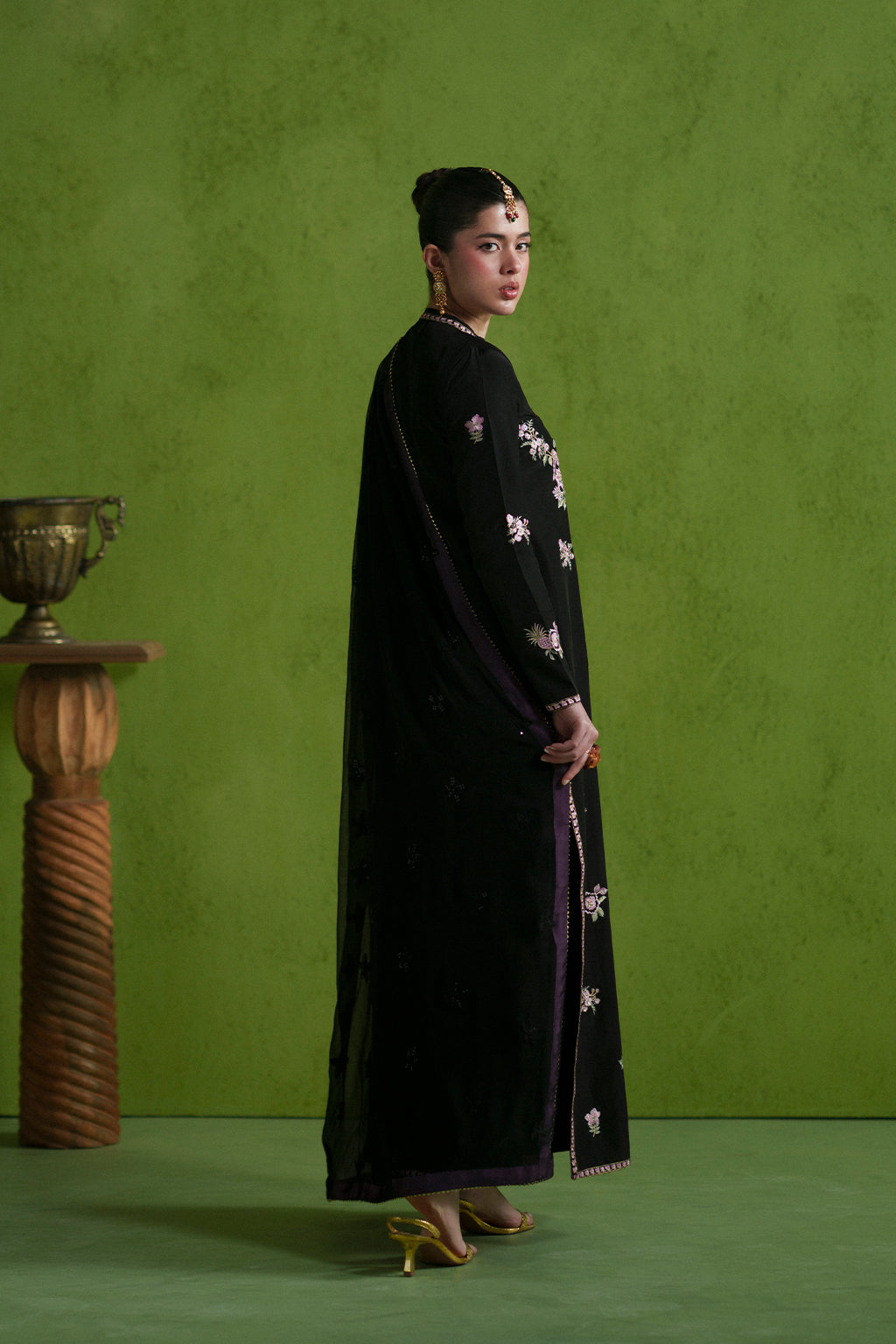 Vanya | The Regal Edit | FF-76