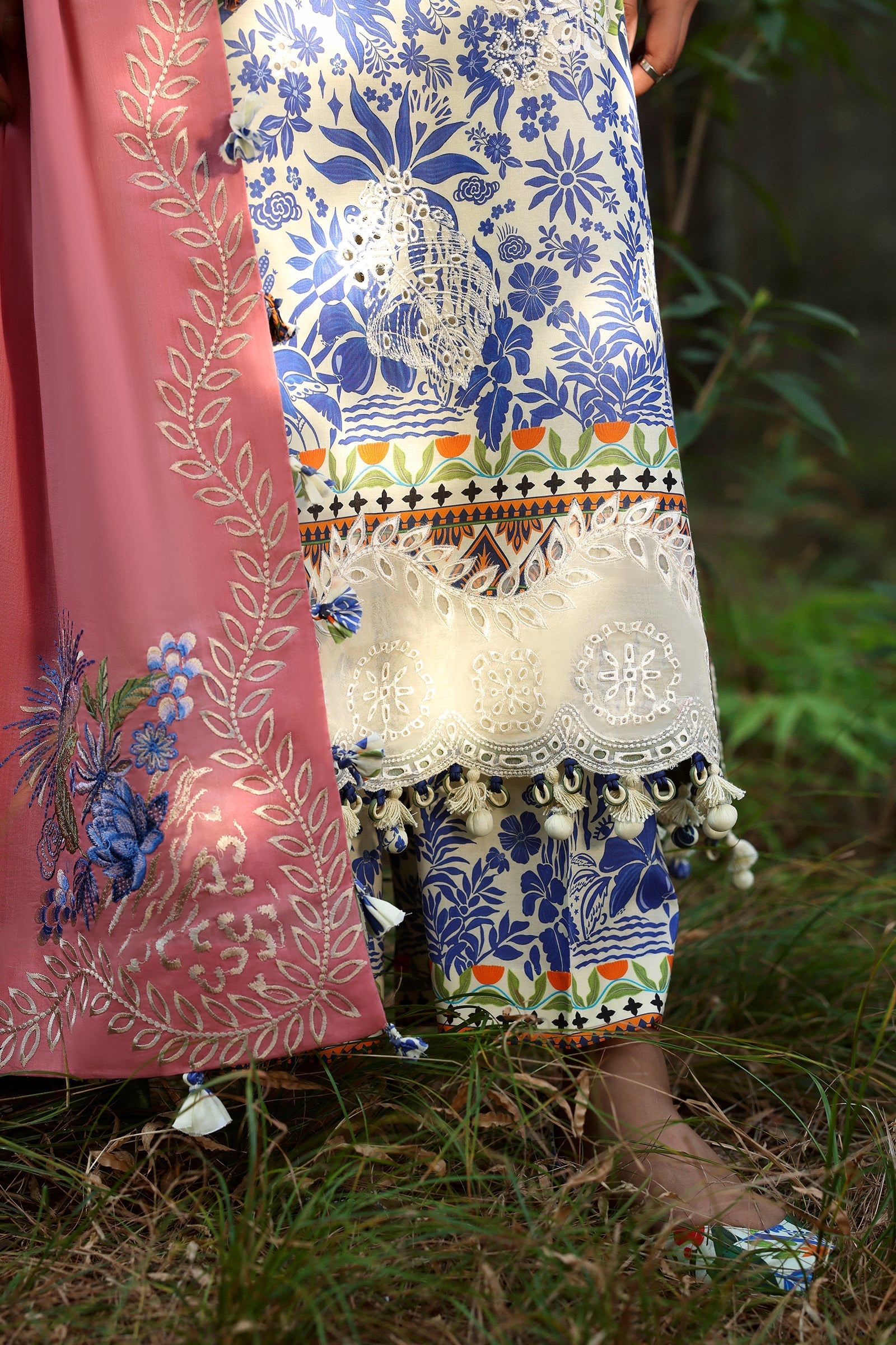 Zaha | Lawn 25 | WHITE SOLANA (ZL25-03 B) - Official Zaha stockist in UK - Sakeena London