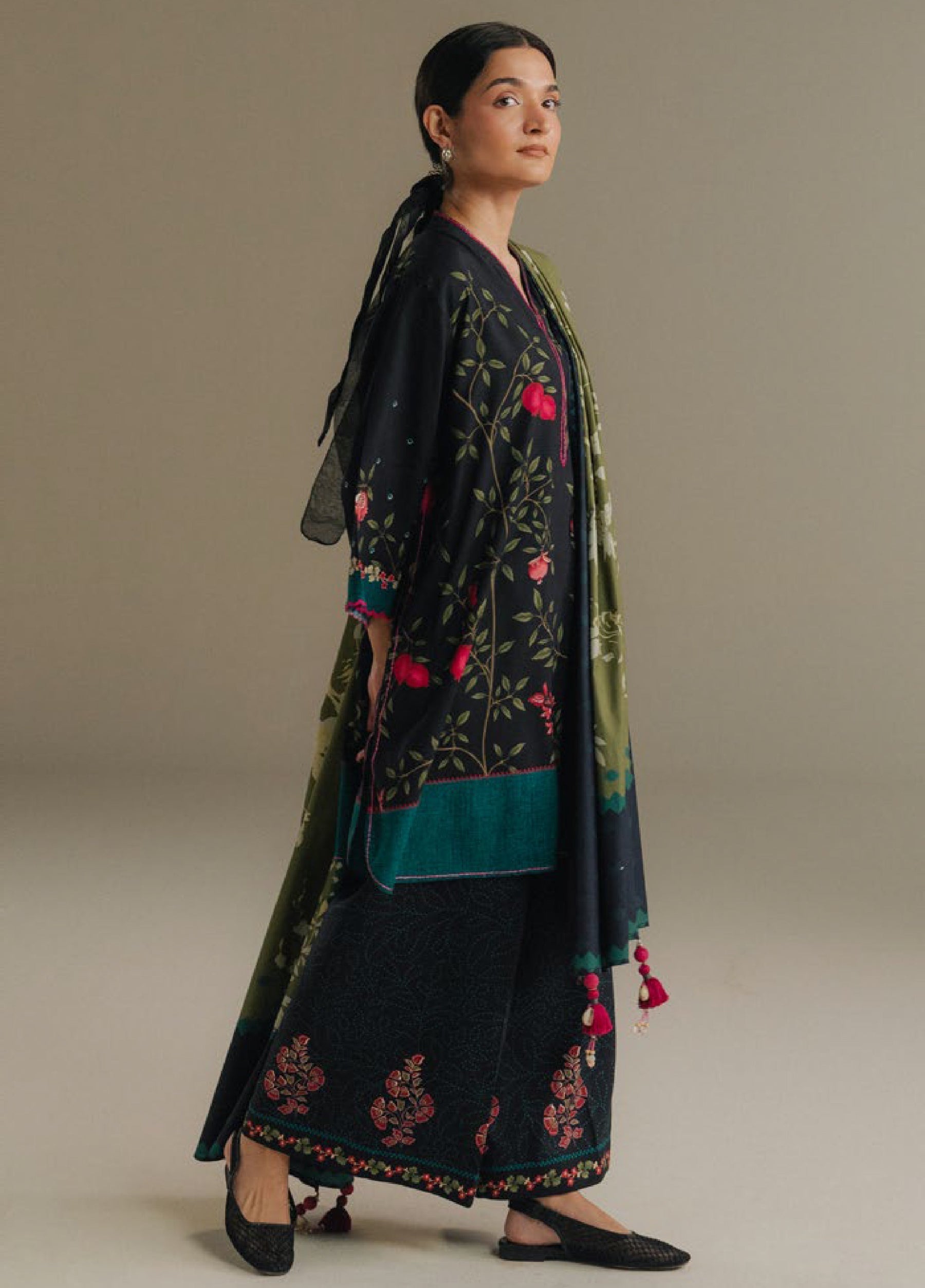 Zara Shahjahan | Coco Prints 25 | Sienna Field-4A - Official Zara Shahjahan stockist in UK - Sakeena London