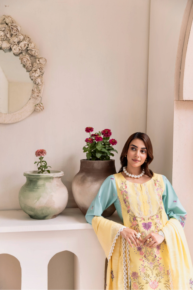 Manara | Mgrolia Garden 25 | MACARON - Official Manara stockist in UK - Sakeena London