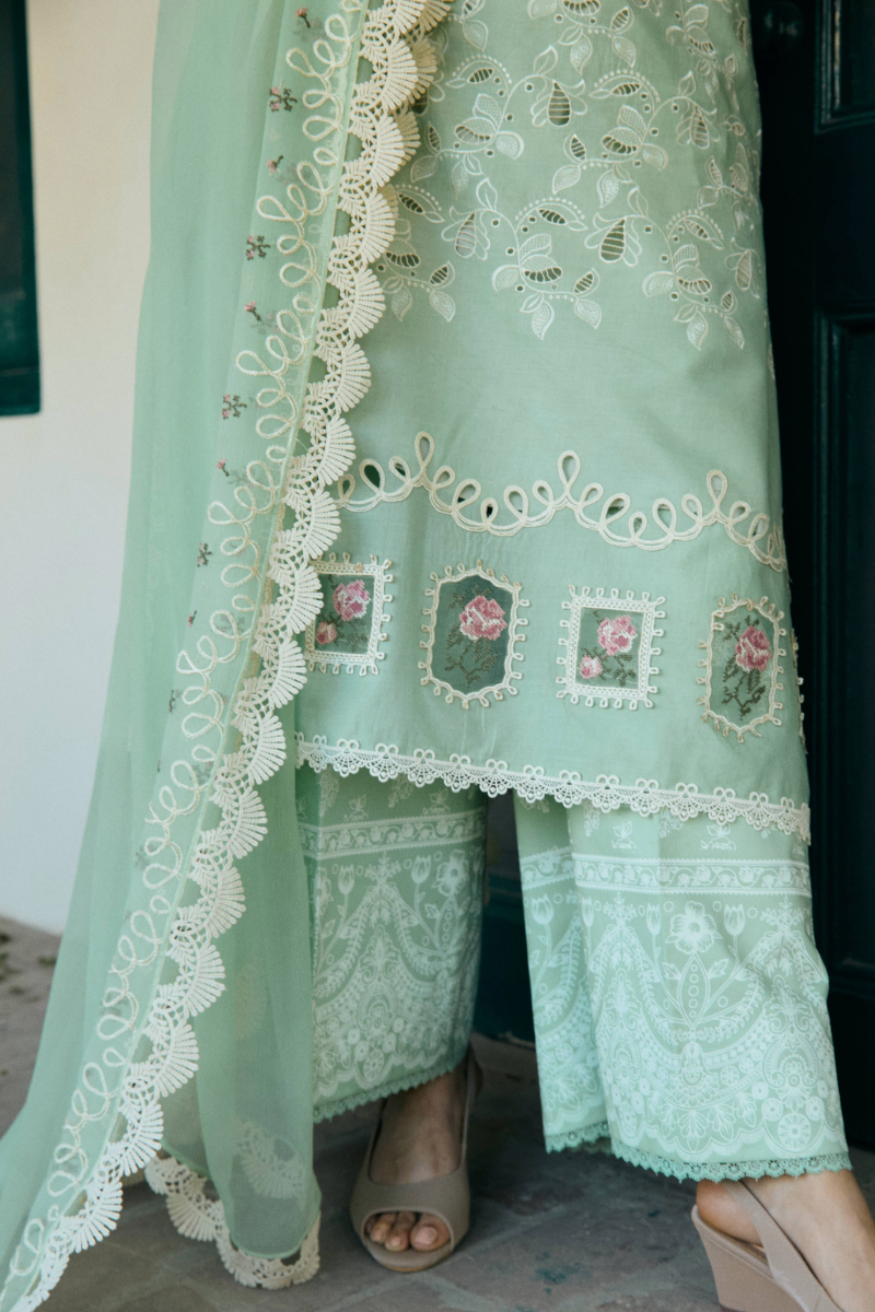 Manara | Vintage Flora 25 | MINA - Official Manara stockist in UK - Sakeena London