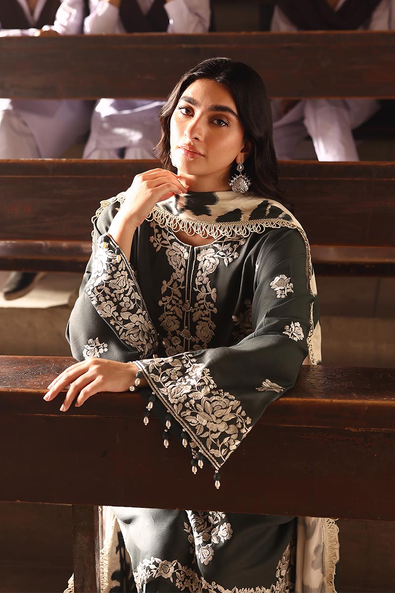 Cross Stitch | Khaddar Linen 25 | VINTAGE GRAY - Official Cross Stitch stockist in UK - Sakeena London