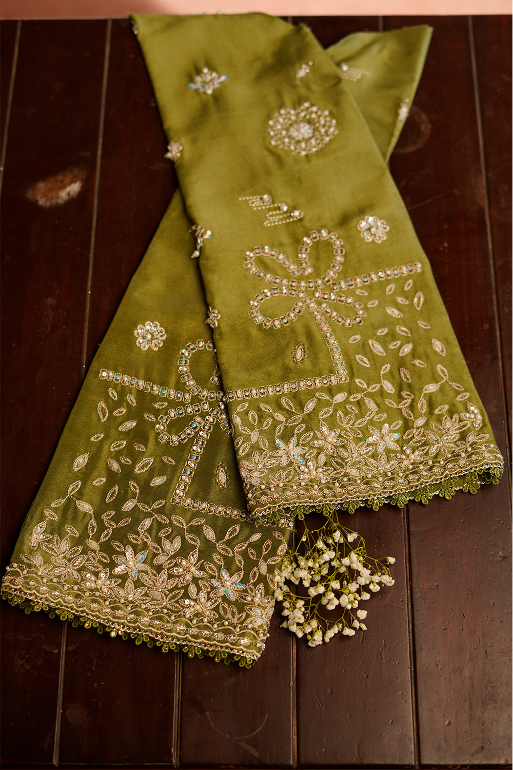 Nyra | Silk Pret A Porter 25 | Bella - Official Nyra stockist in UK - Sakeena London