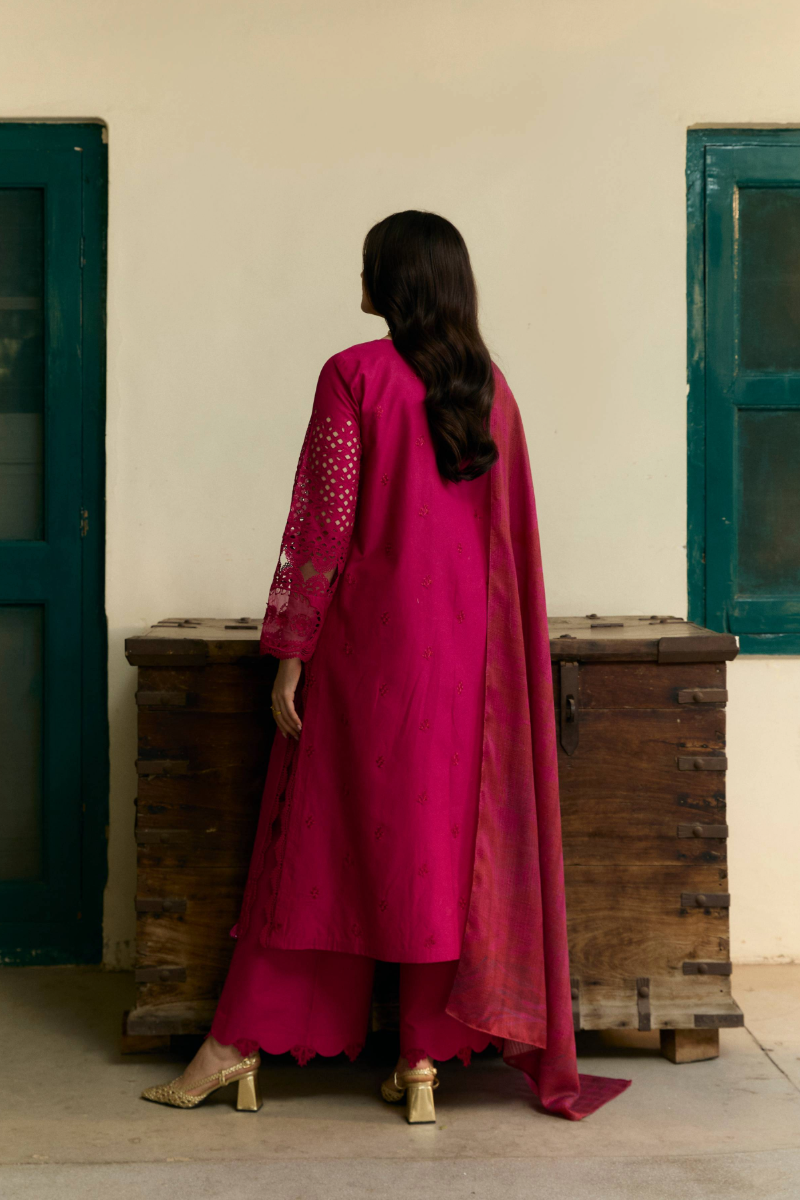 Manara | Vintage Flora 25 | NAZNEEN - Official Manara stockist in UK - Sakeena London